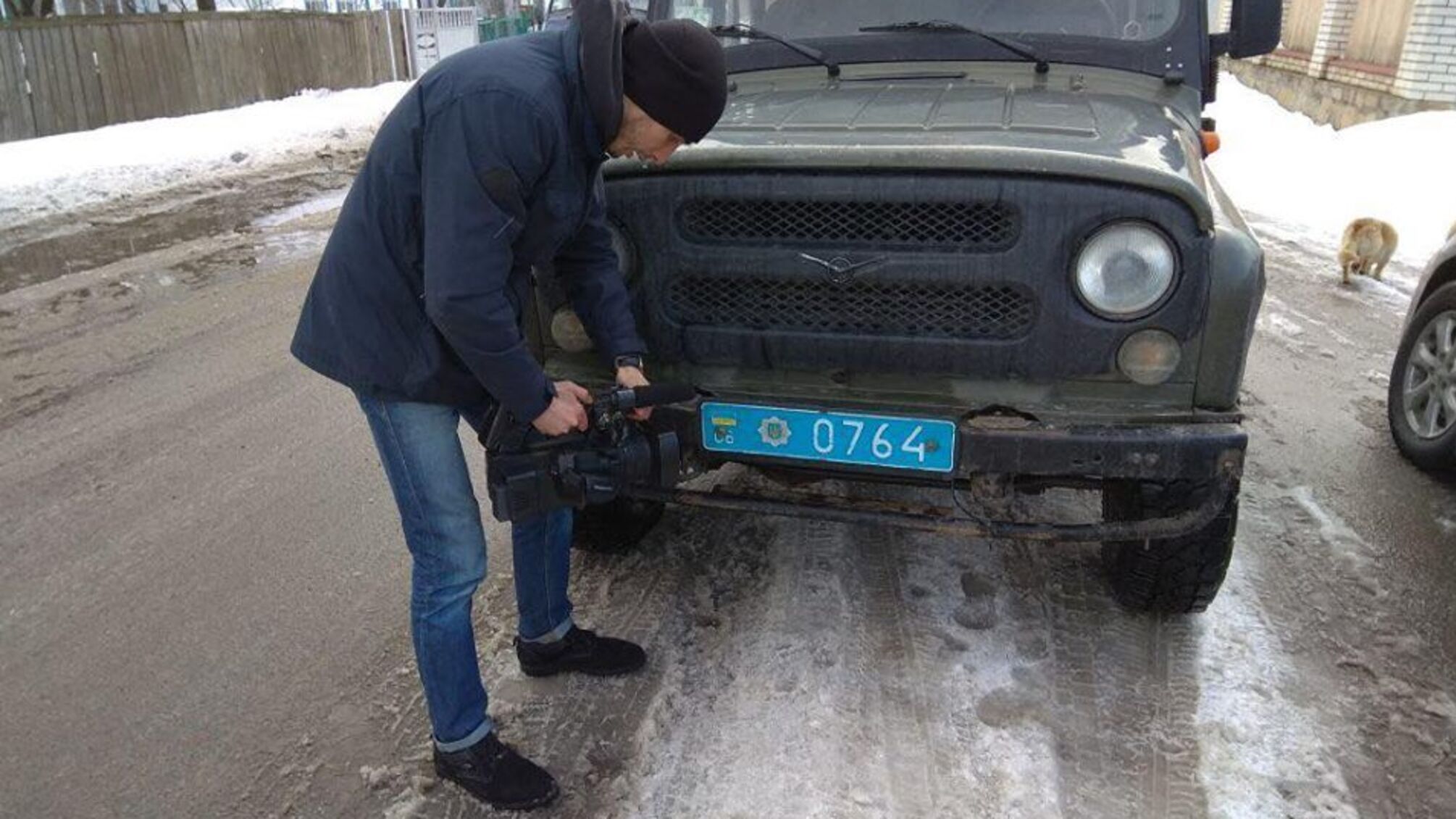'СтопКор' викликав поліцію на склад незаконно вирубаного дуба в Олевську на Житомирщині