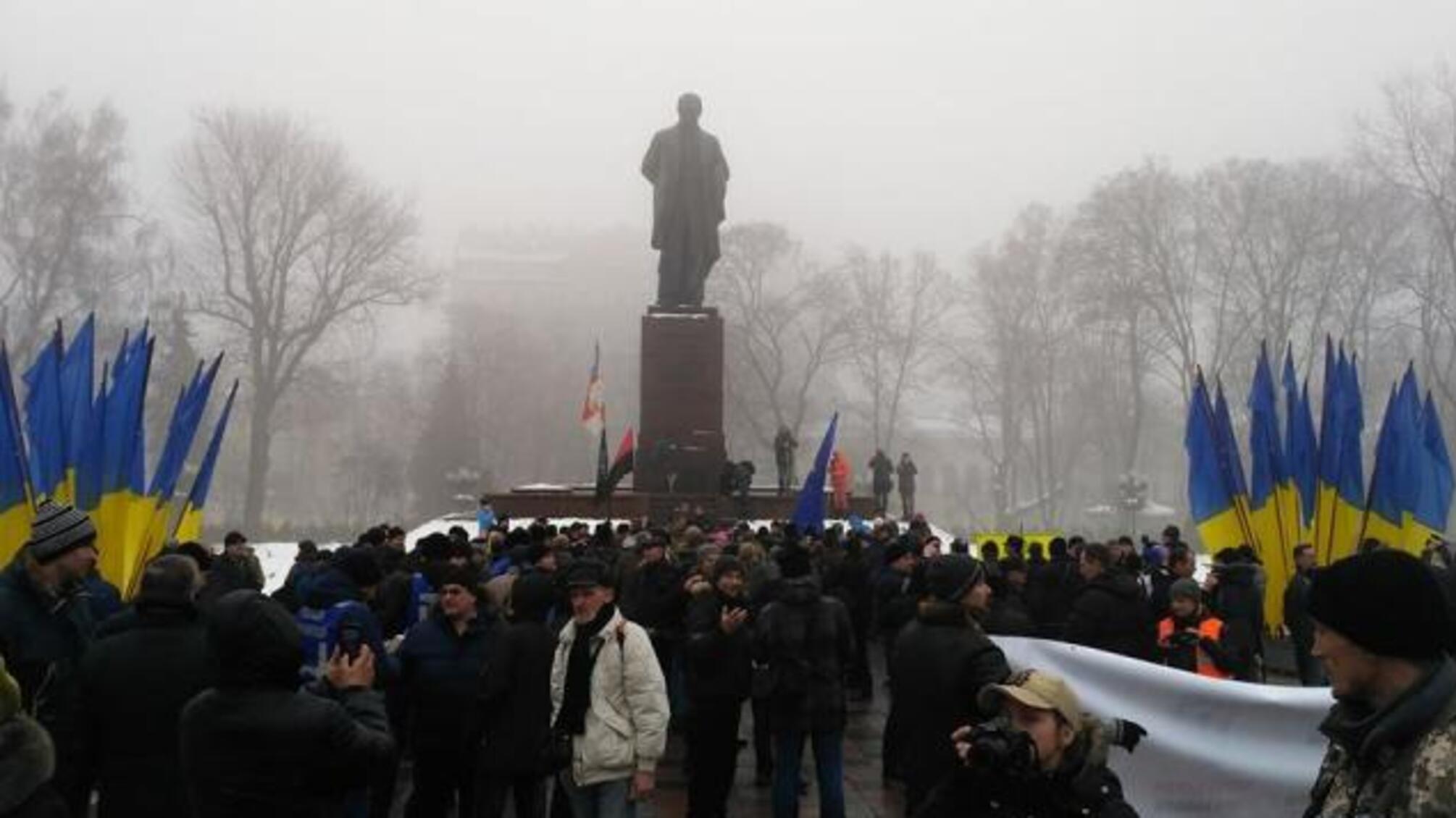 'Антиолігархічна' акція у столиці: націоналісти прорвались через кордон поліції