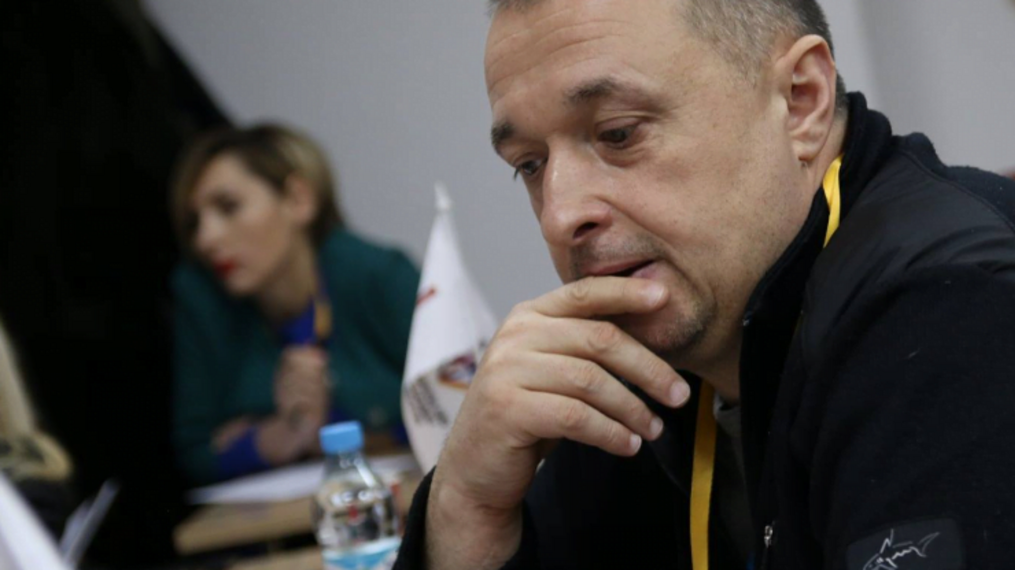 Голова чернівецького осередку 'Стоп корупції' Микола Петіченко упізнав одного зі зловмисників, які скоїли на нього замах