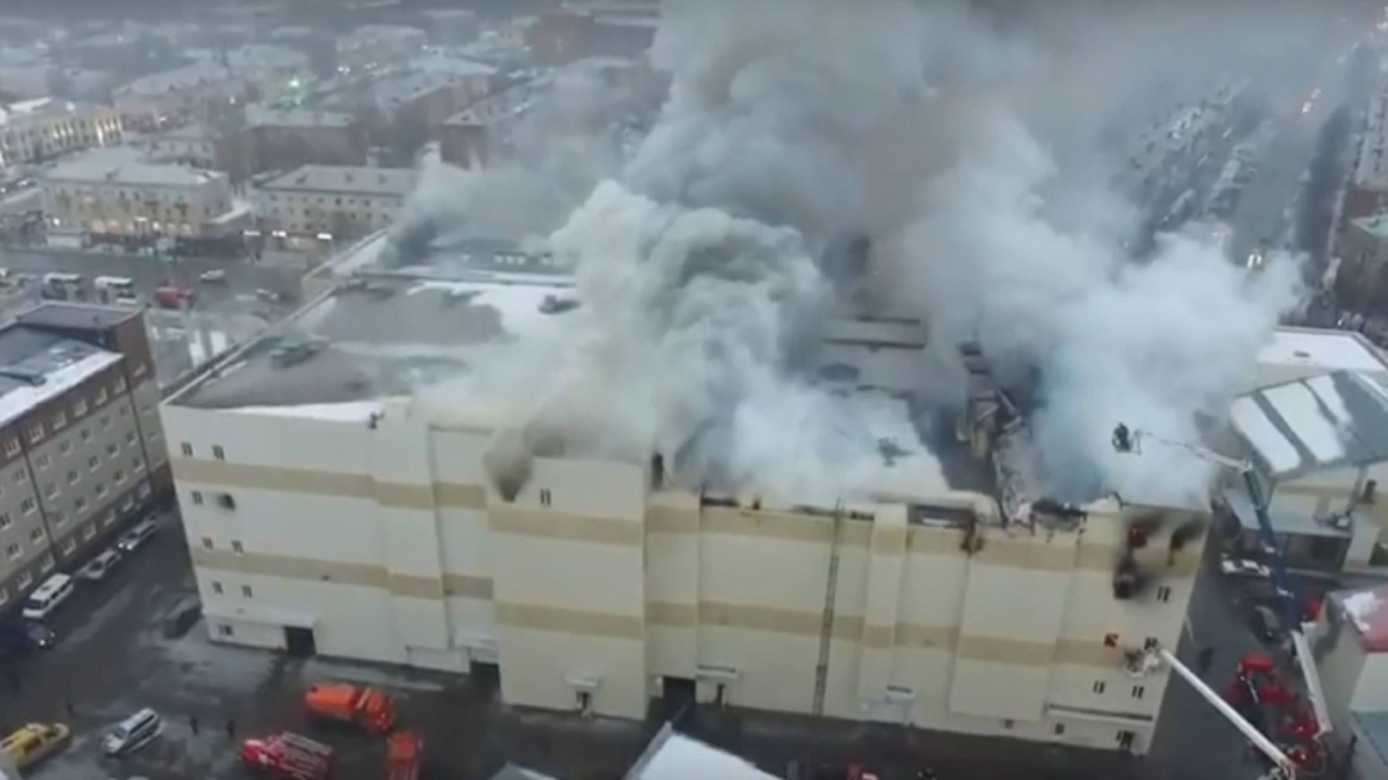 Росія звинуватила у трагедії в 'Зимовій вишні' пожежника