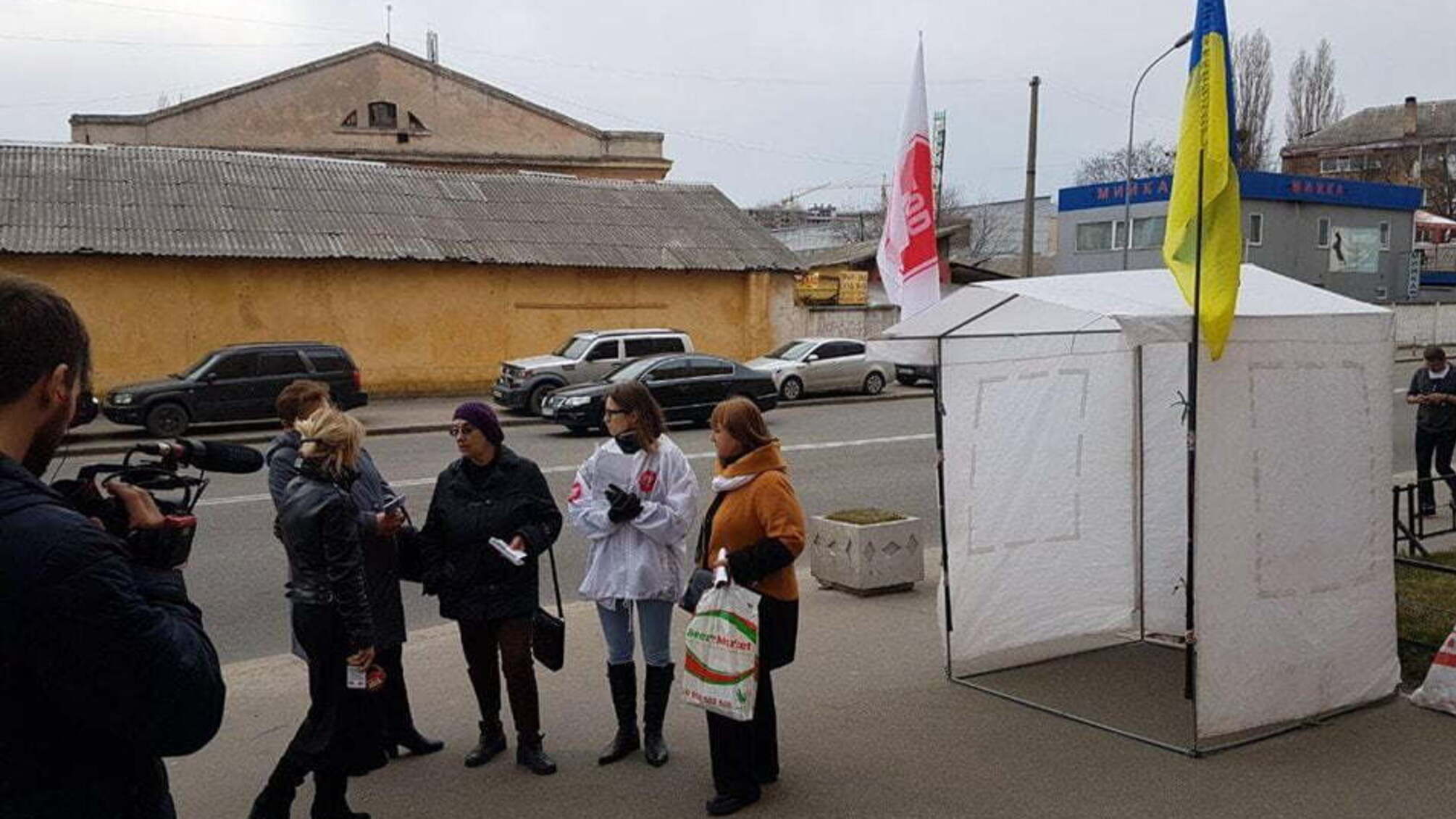 На фабриці 'Воронін' хочуть масово звільнити працівників з особливими потребами та атовців