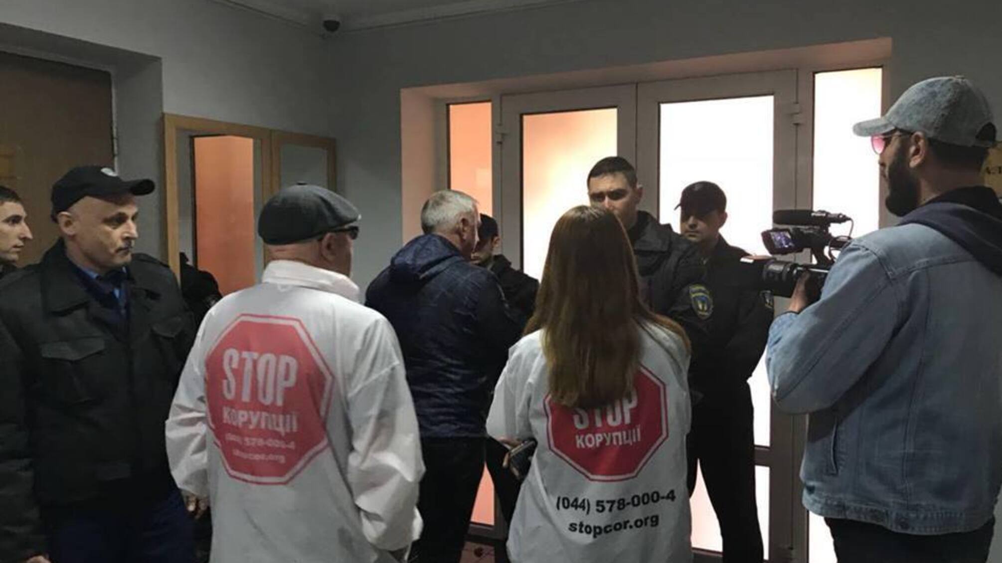 'СтопКор' провів акцію протесту під стінами мерії Чорноморська через земельні афери у місті
