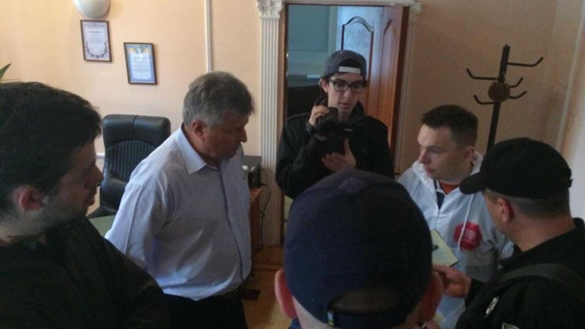 'СтопКор' оприлюднив відео з моментом нападу на журналістів чиновника КМДА