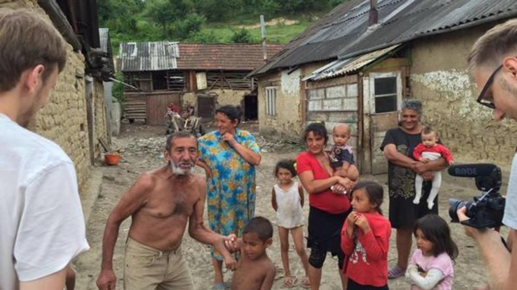 В мережі з'явилися кадри розгону ромського табору в Києві