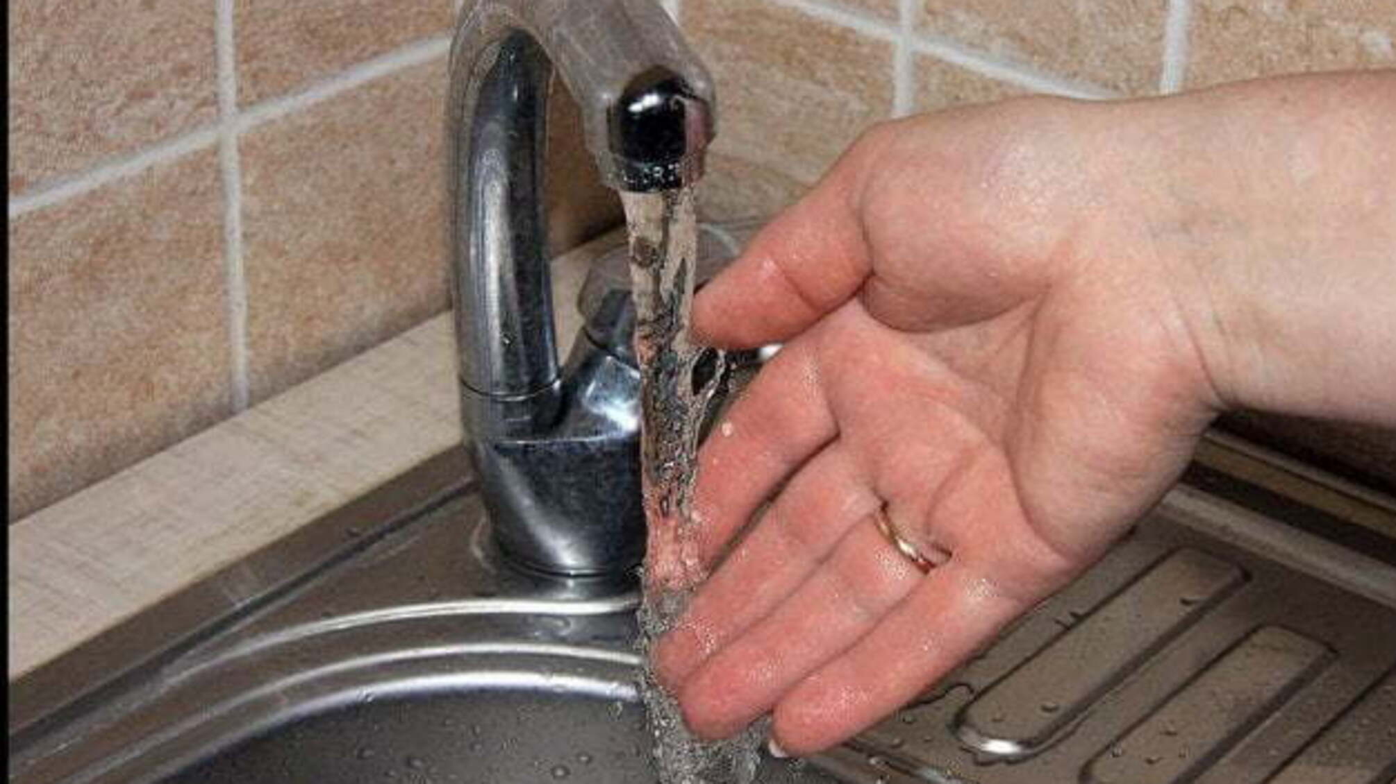 У Києві гарячу воду відключать до початку літа