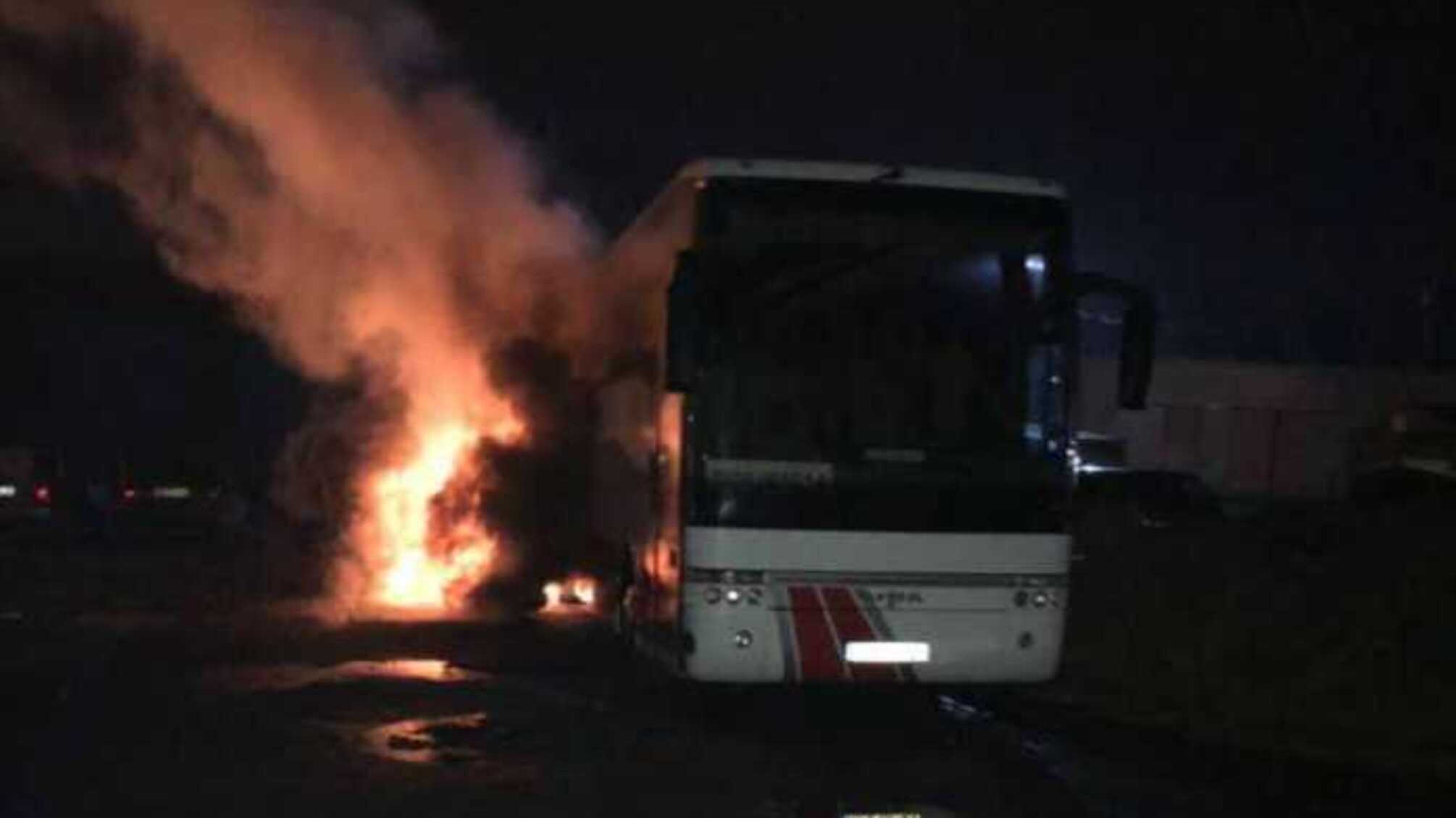 Підрив Меморіалу орлят та підпал польського туристичного автобуса: виконавців затримали