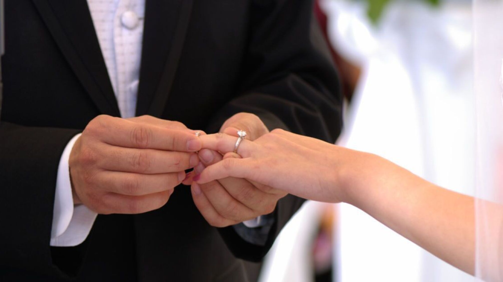 'Тіньові сім'ї': стало відомо, чому українці відмовляються реєструвати шлюб
