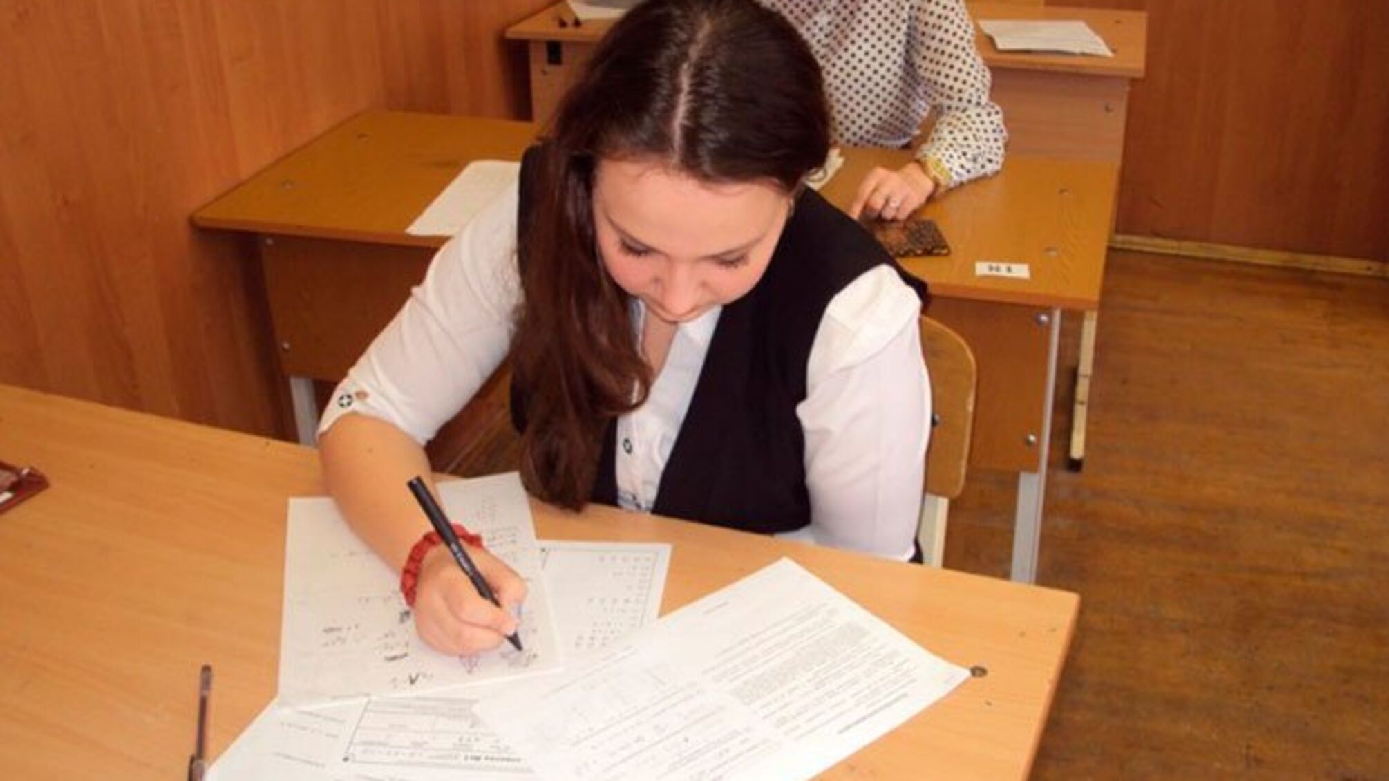 Жителі Криму і окупованих міст Донбасу отримали можливість вступати до українських вишів без ЗНО