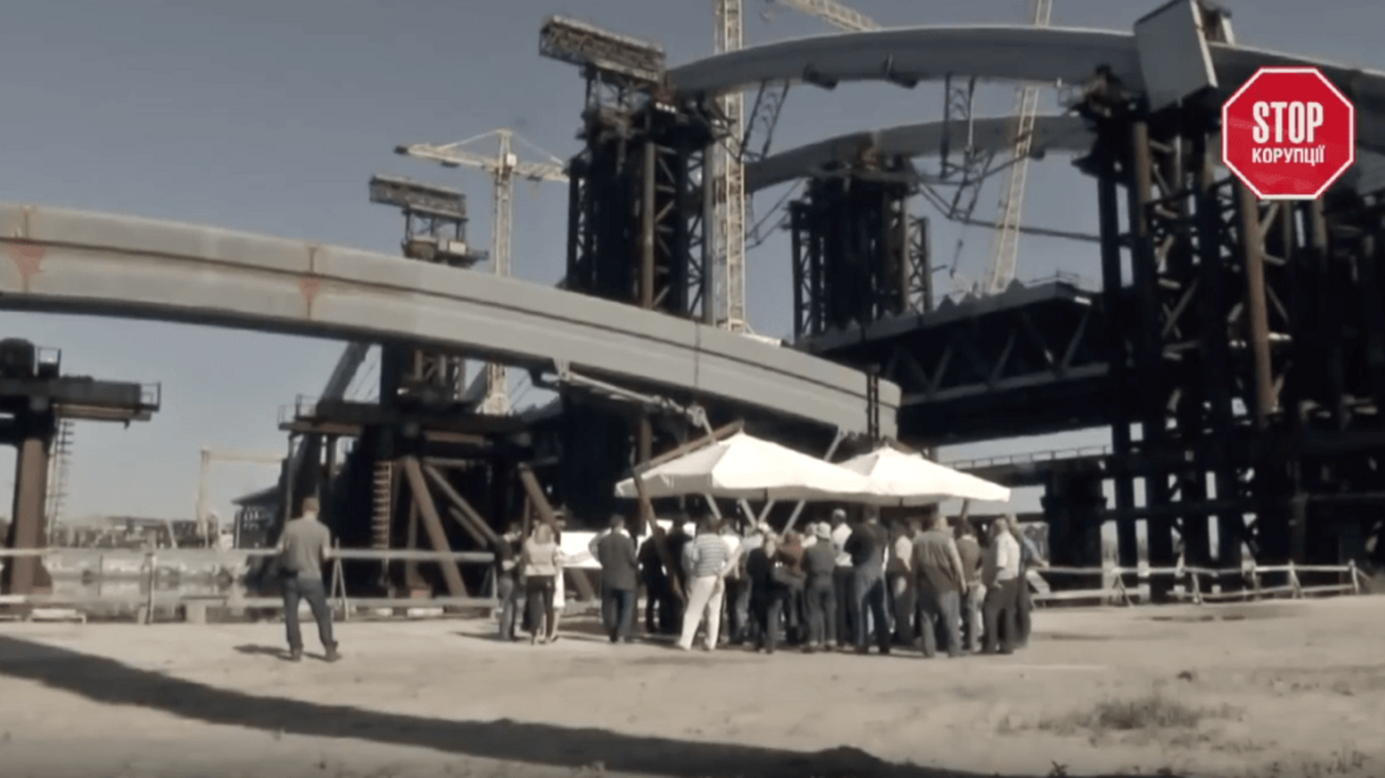 Нові подробиці відмивання коштів на будівництві Подільського мосту: що приховує директор одіозного КП