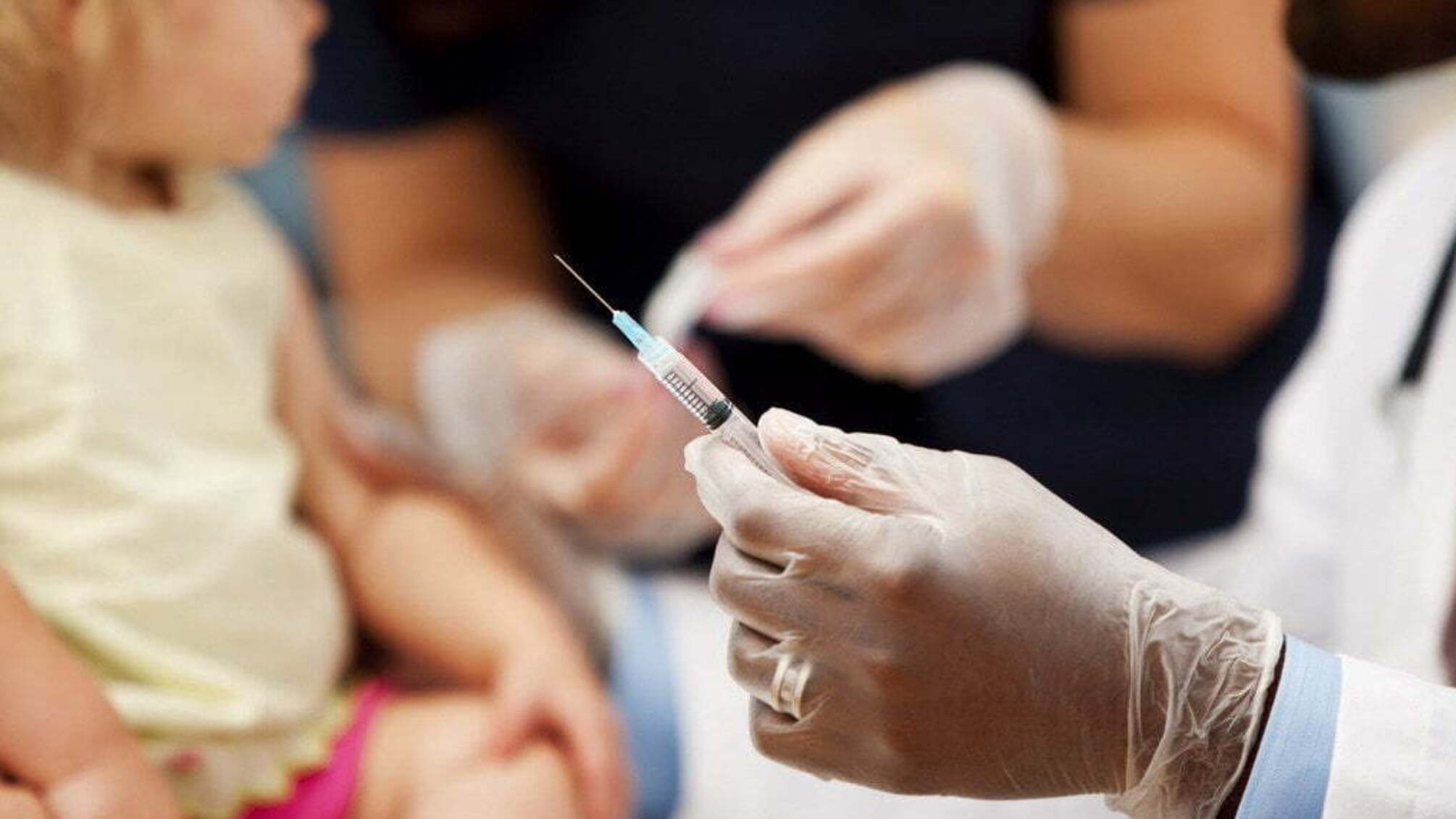 Українці масово підробляють довідки про вакцинування – ЮНІСЕФ