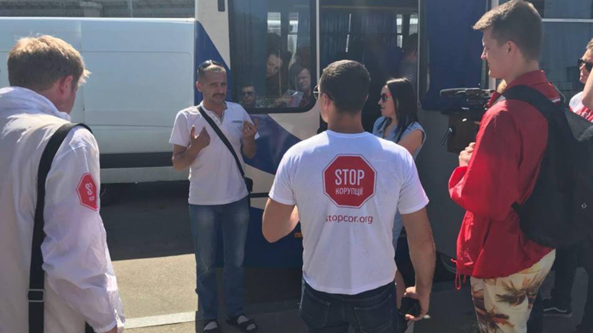 Напад на журналістів 'СтопКору' в Обухові: одному з нападників вручили підозру