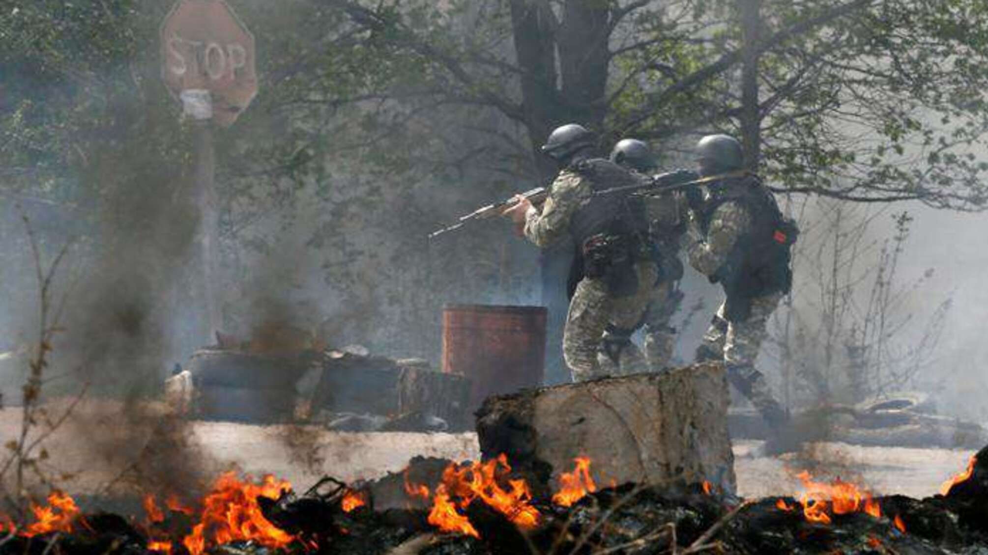 На Донеччині бойовики обстріляли школу, коли там були діти