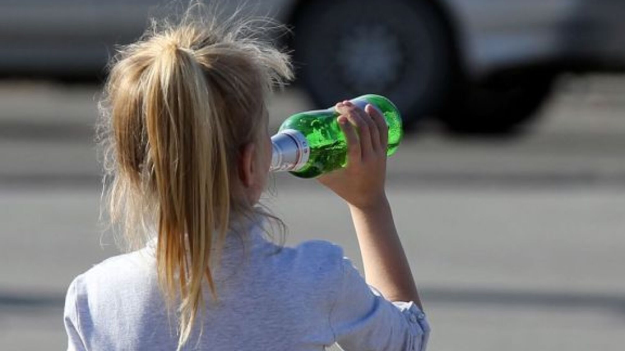 На Львівщині трьох підлітків госпіталізували з алкогольним отруєнням