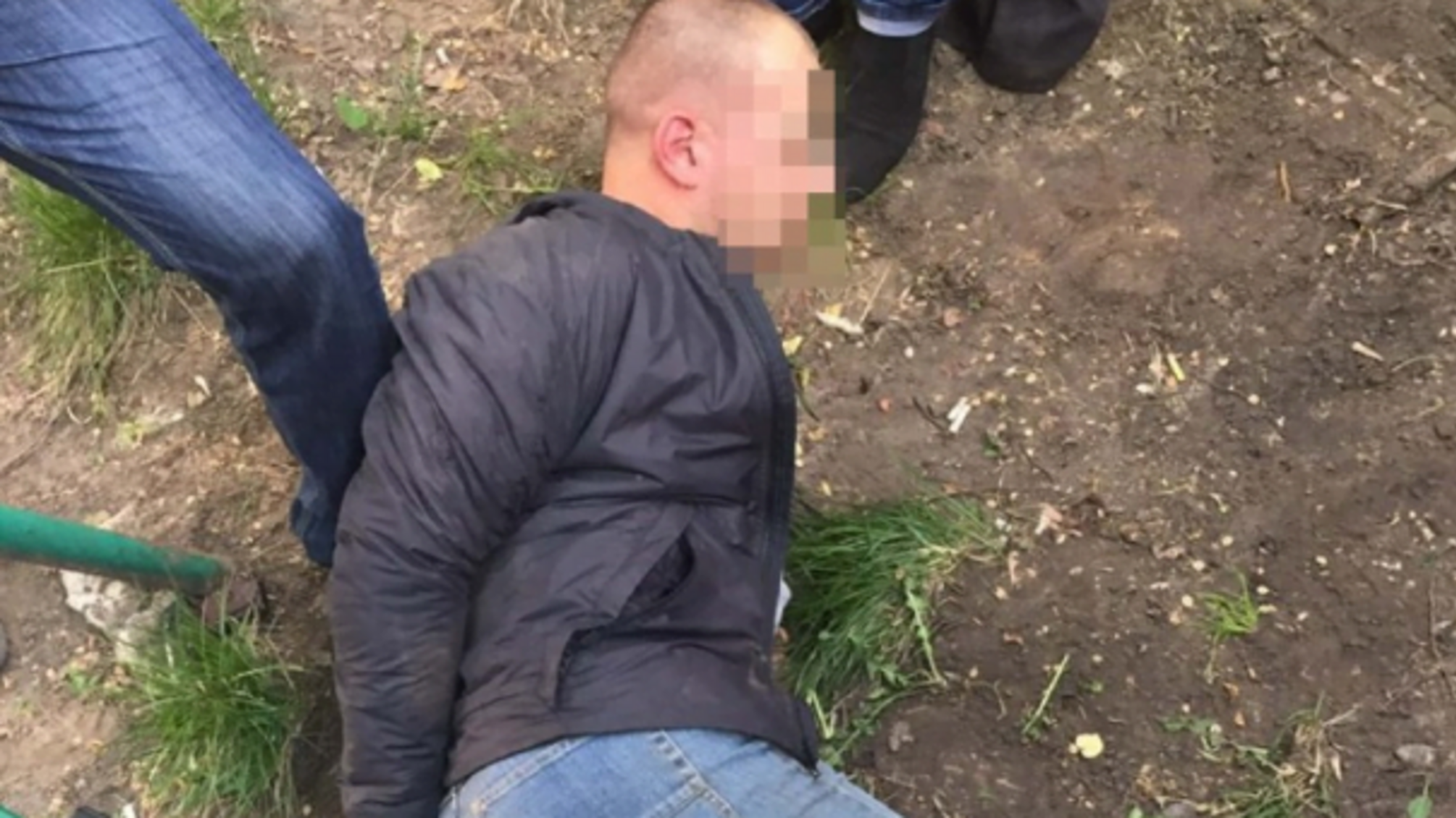 У Києві валютні шахраї відстрілювались, тікаючи від поліції