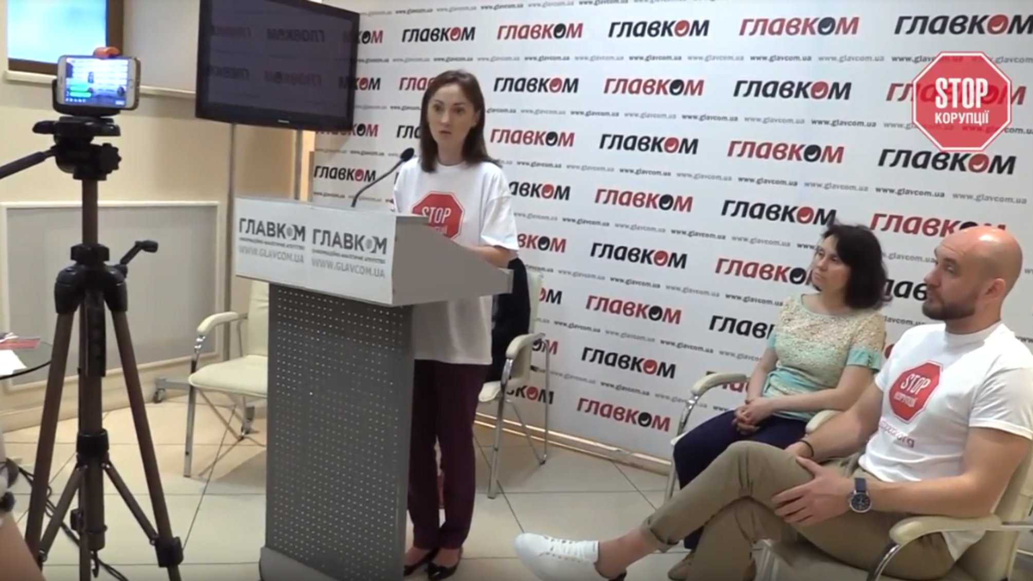 Журналісти 'СтопКору' показали, як у Марганці на Дніпропетровщині цькують громадських активістів
