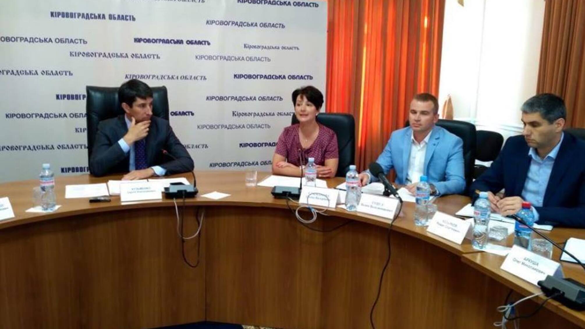 У Мін'юсті 'СтопКор' запевнили, що держреєстратора, причетну до рейдерства агрокооперативу на Кіровоградщині, відсторонили