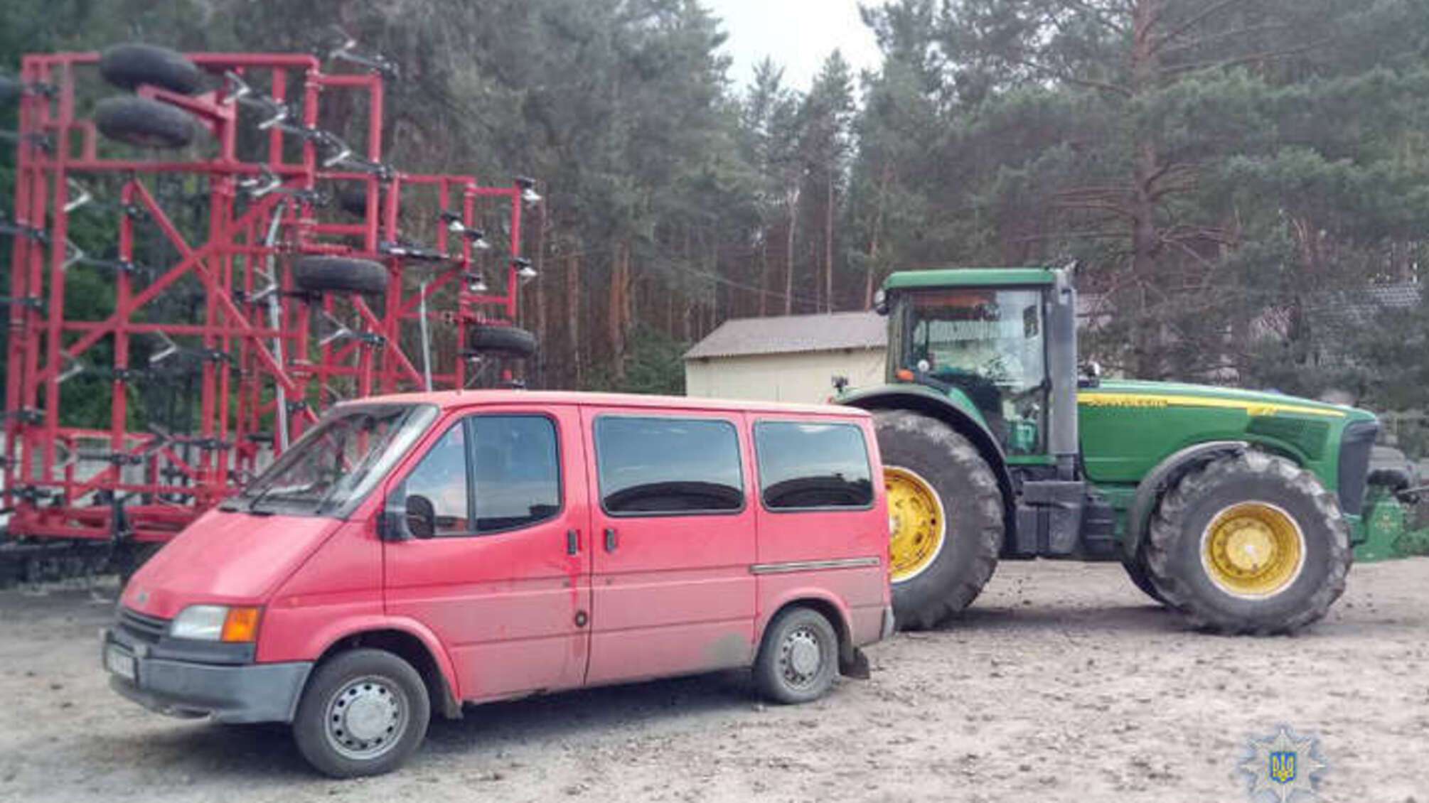 На Луганщині 6-річна дівчинка на авто збила на смерть ровесника