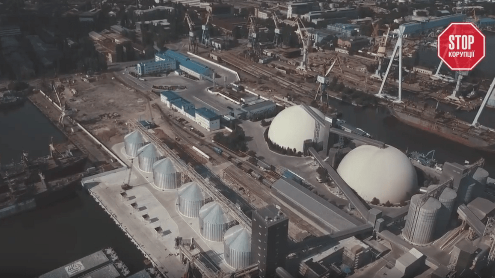Найбільший зернотрейдер України претендує на роль монополіста