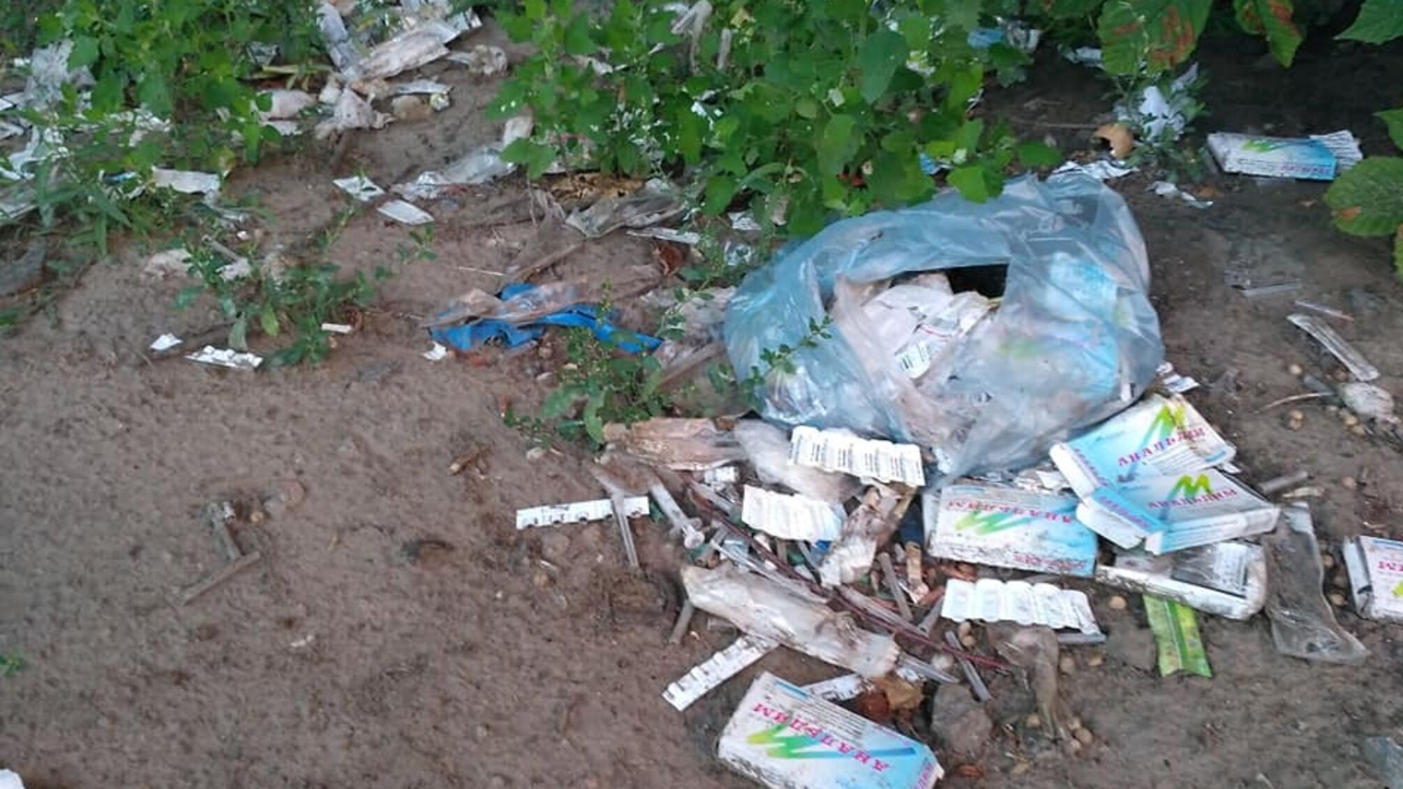 У Черкасах виявили стихійне звалище медичних відходів