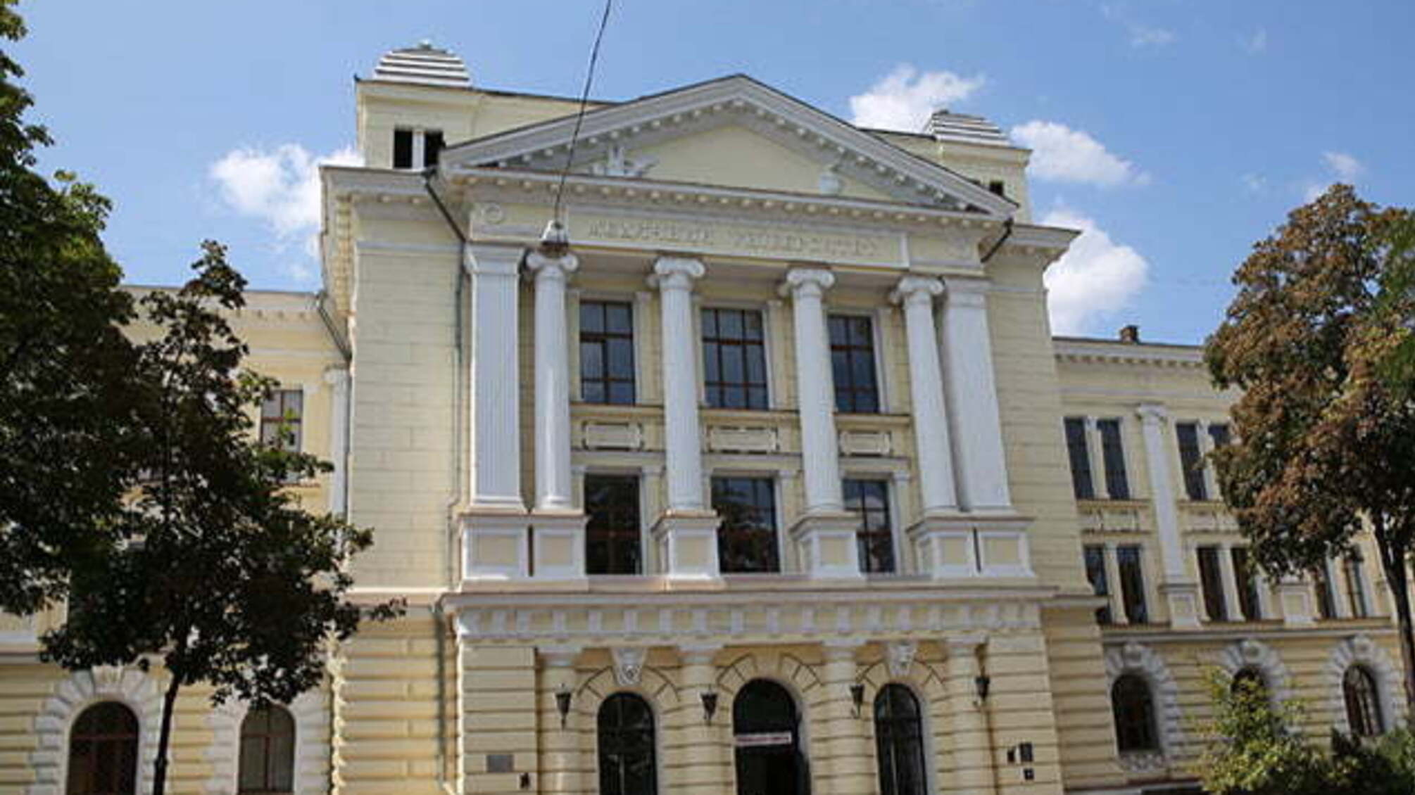 Одеський медуніверситет у руках рейдерів – як відбувалось захоплення ОНМедУ