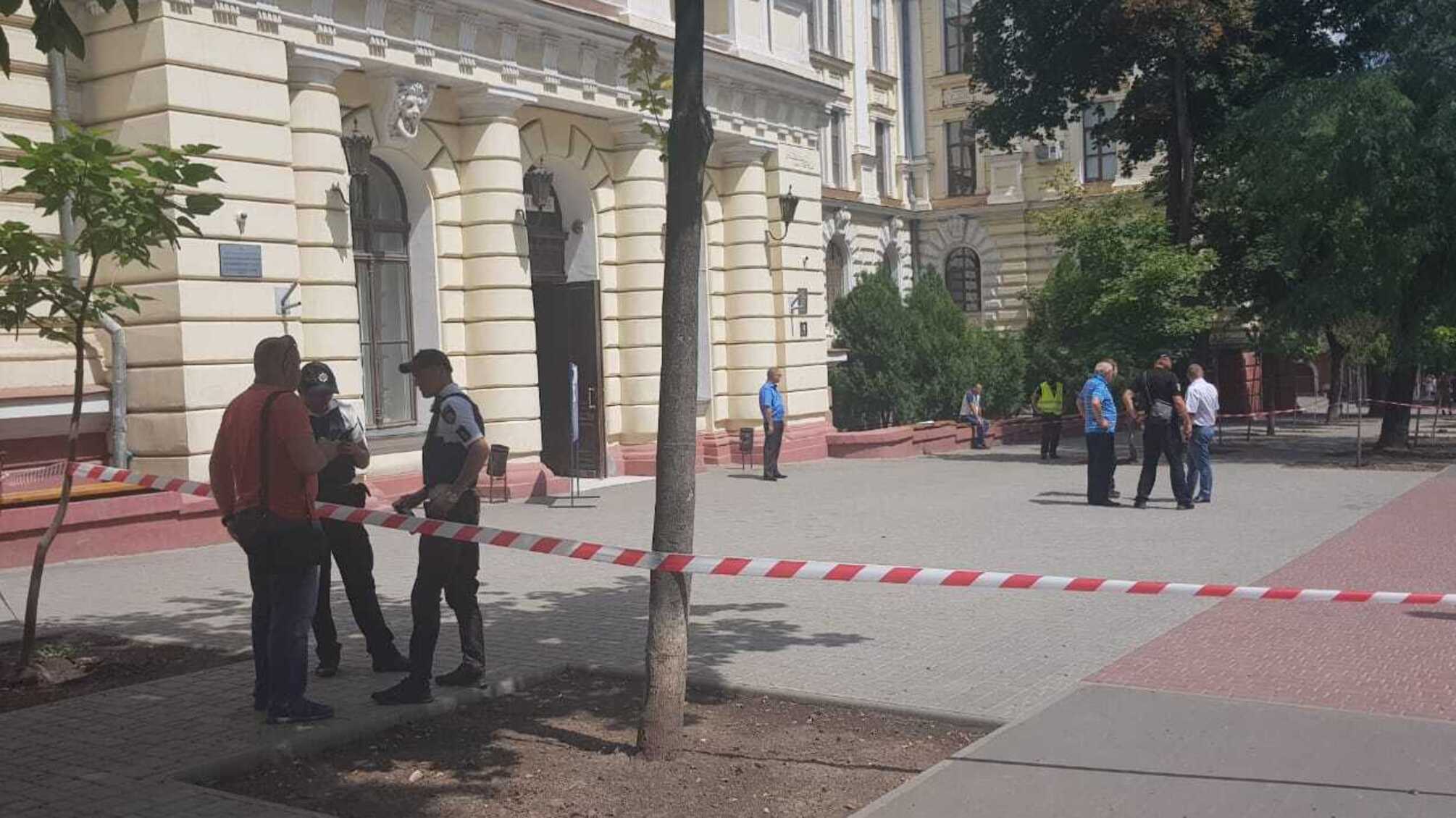 Головний корпус ОНМедУ заміновано - Нацполіція Одеси (фото)