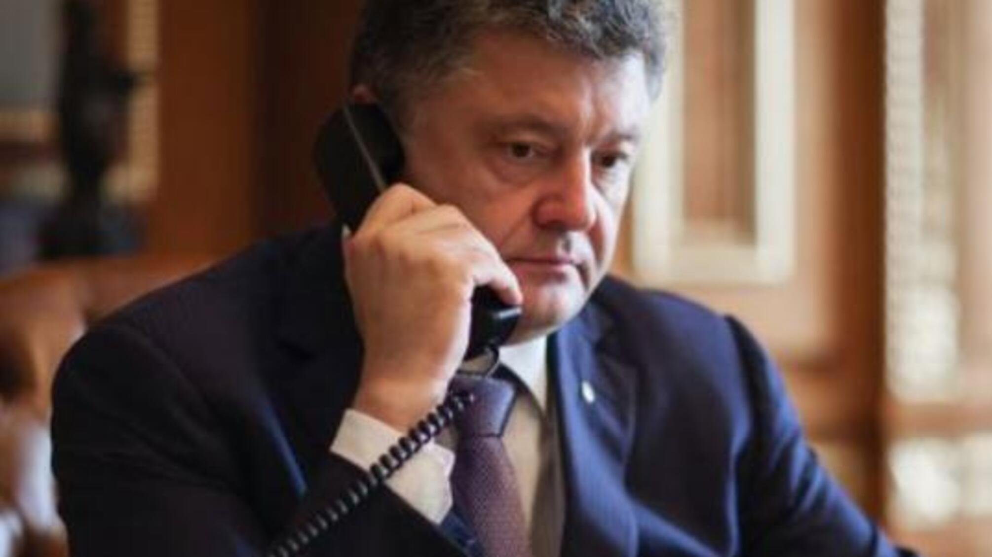 Переговори Порошенка і Помпео: стали відомі подробиці телефонної розмови