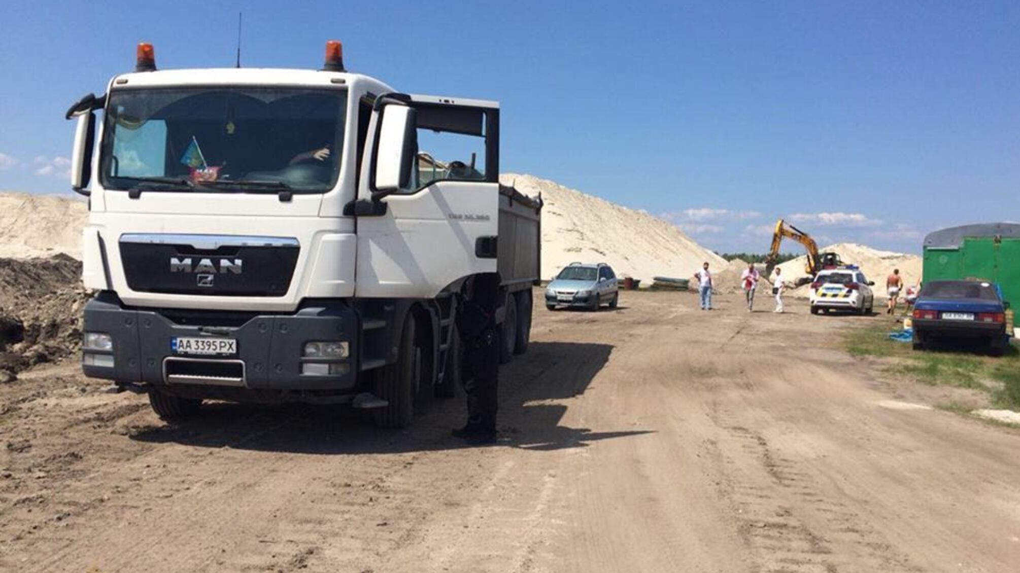 'СтопКор' викрив піщаних браконьєрів у Зазим'ї на Київщині