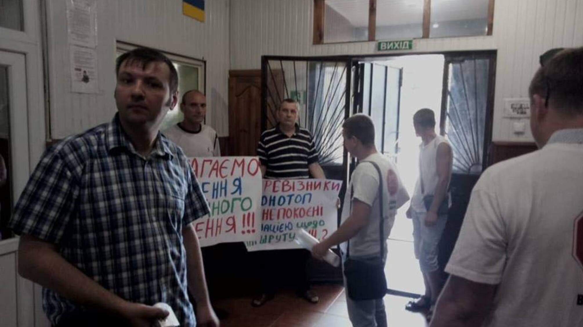 Водії, на вихід: у Конотопі влада порушила умови конкурсу серед перевізників