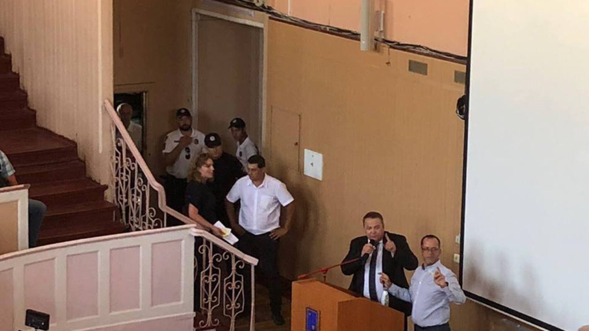 'Рейдерів геть!': як колектив медуніверситету в Одесі виганяв захопників вишу