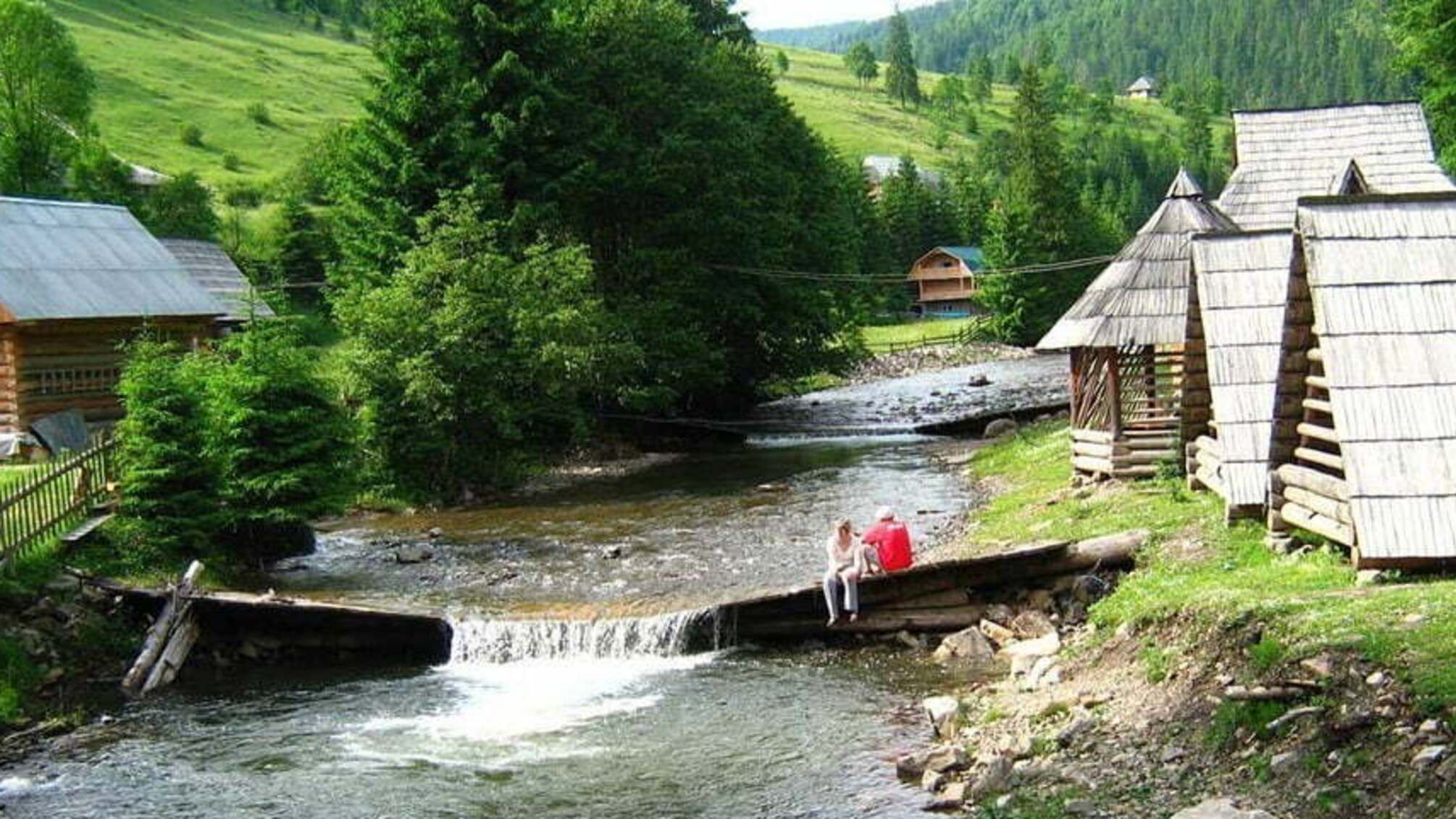 Курорт мінеральних вод без водопроводу: у Поляні люди залишились без води