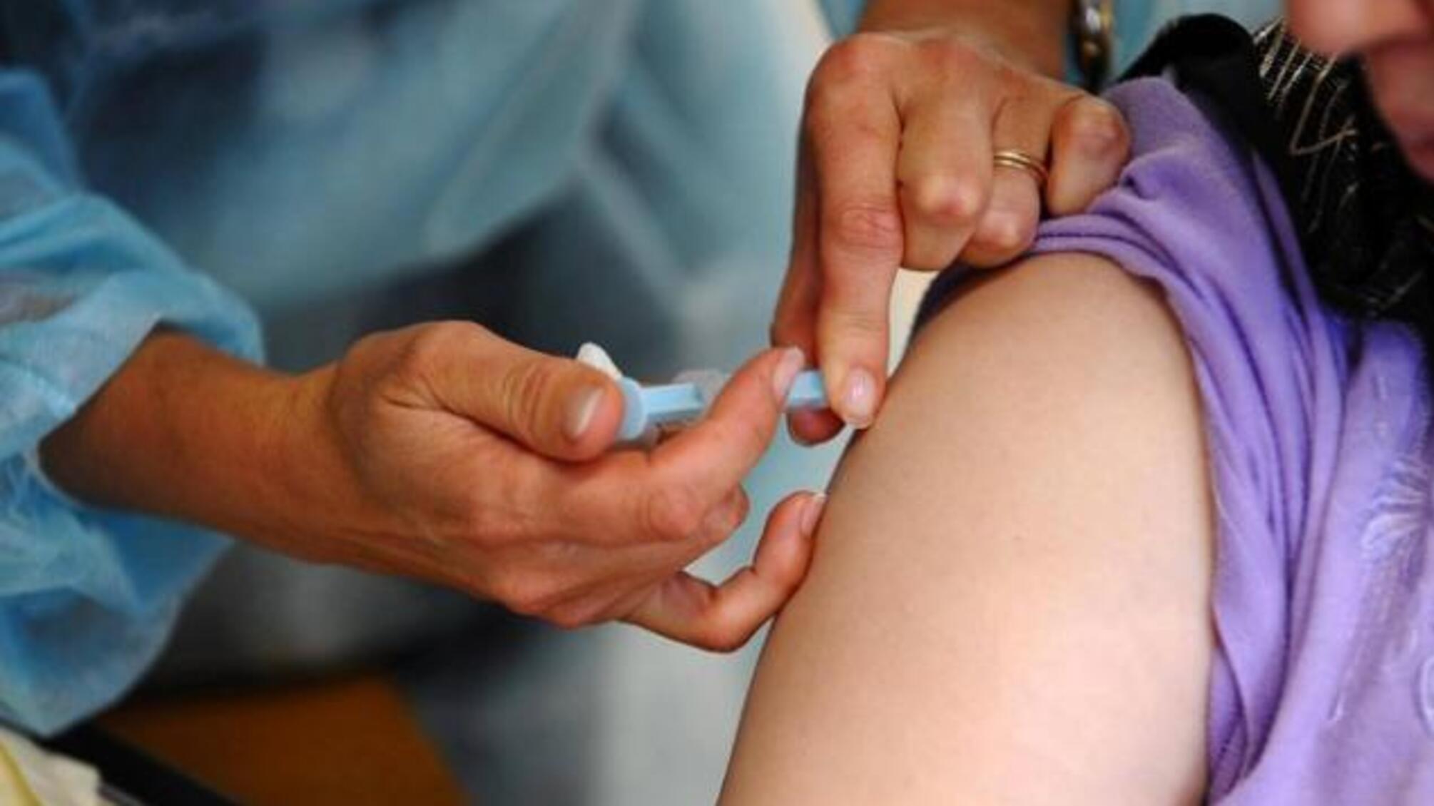 В Україні заборонили відому комплексну вакцину