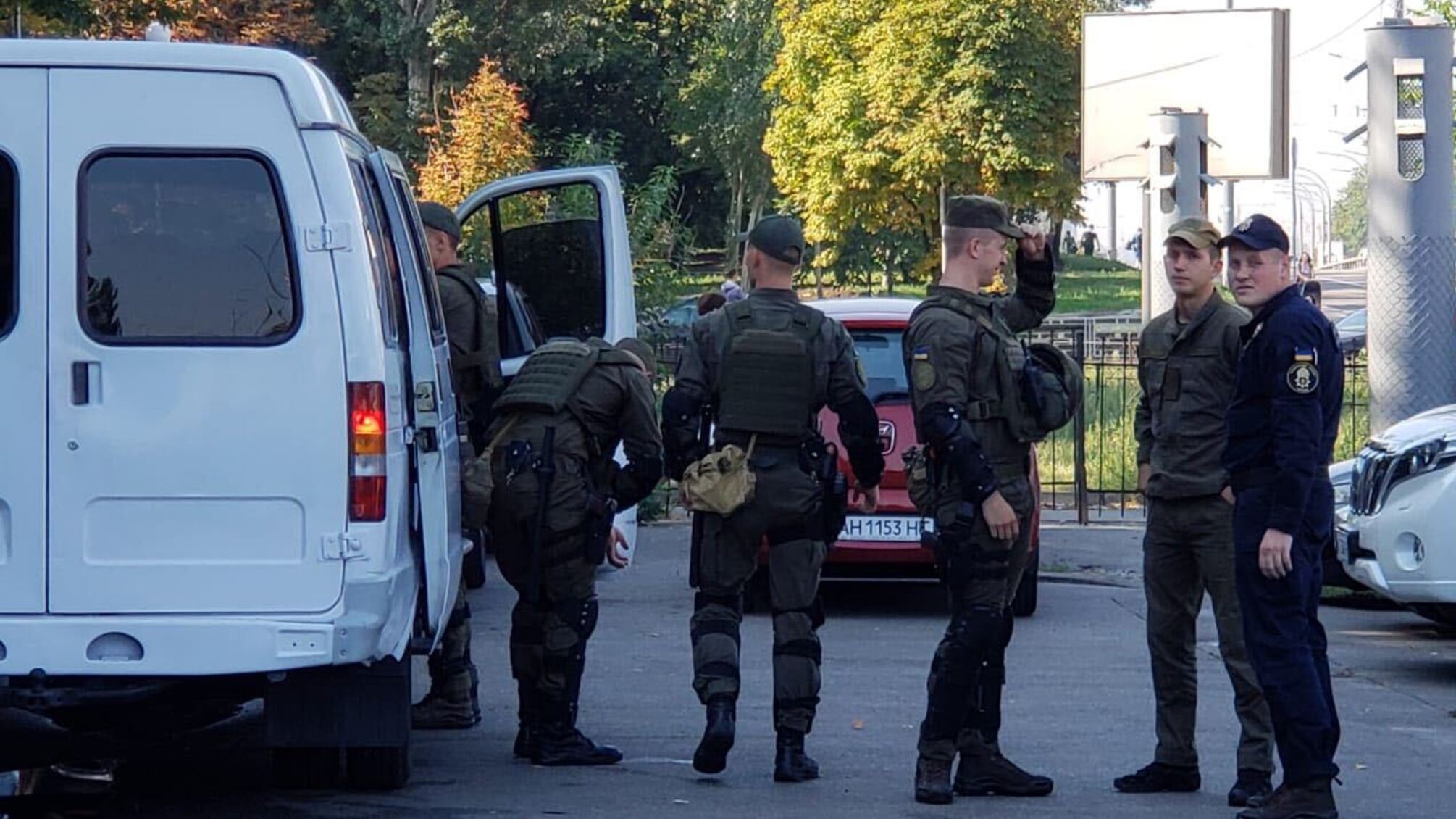 Під НАЗК стягнули Нацгвардію - активісти кликали Мангула