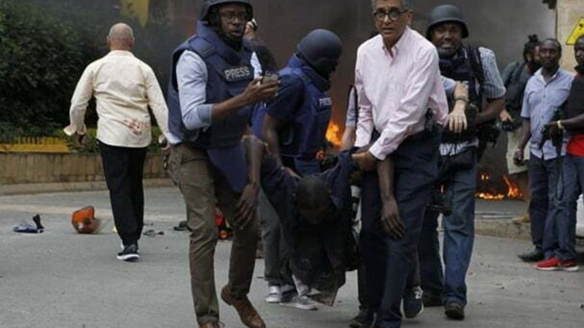 У Кенії бойовики здійснили масовий розстріл у п'ятизірковому готелі