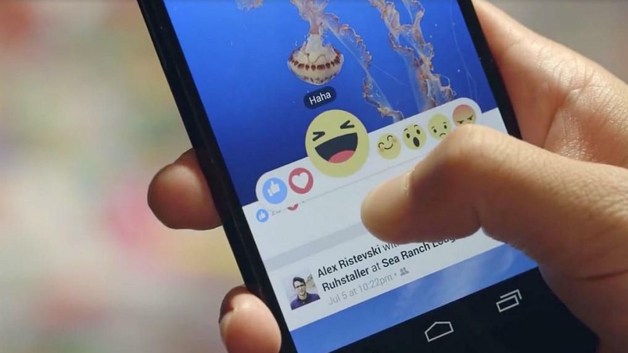 Ревнива одеситка ледь не зарізала свого хлопця через 'лайки' у соцмережі