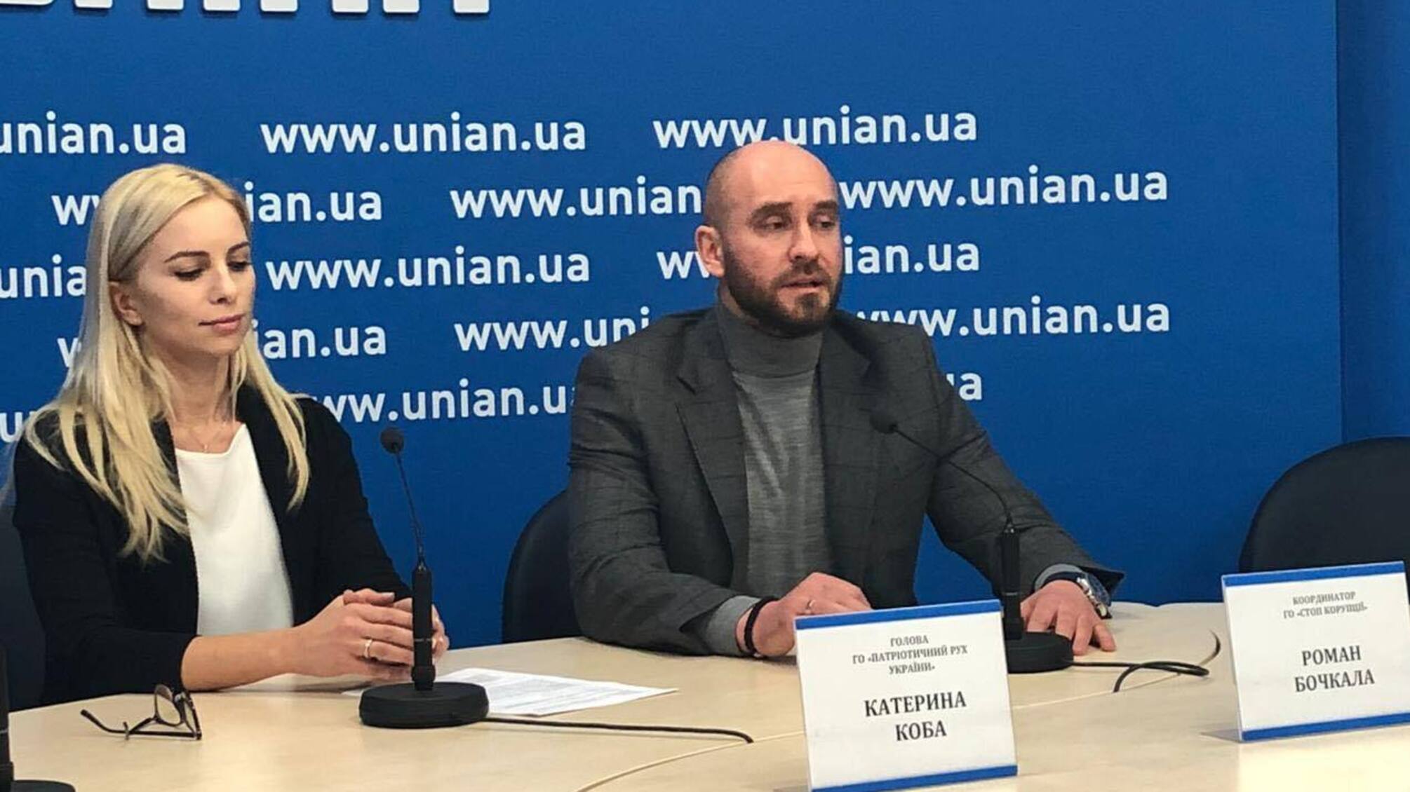 Напередодні виборів громадські активісти створюють гарячу лінію і відкриту базу даних про кандидатів-порушників