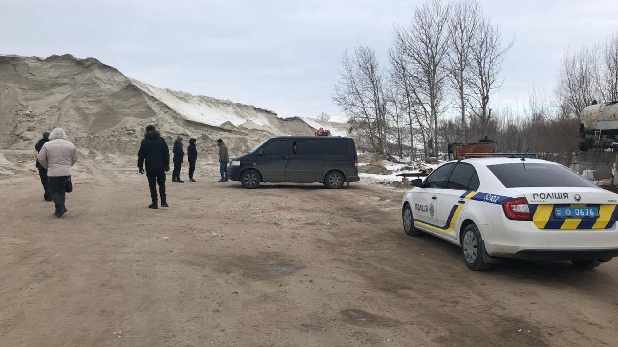 200 тисяч тонн піску: як під Києвом браконьєри крадуть надра