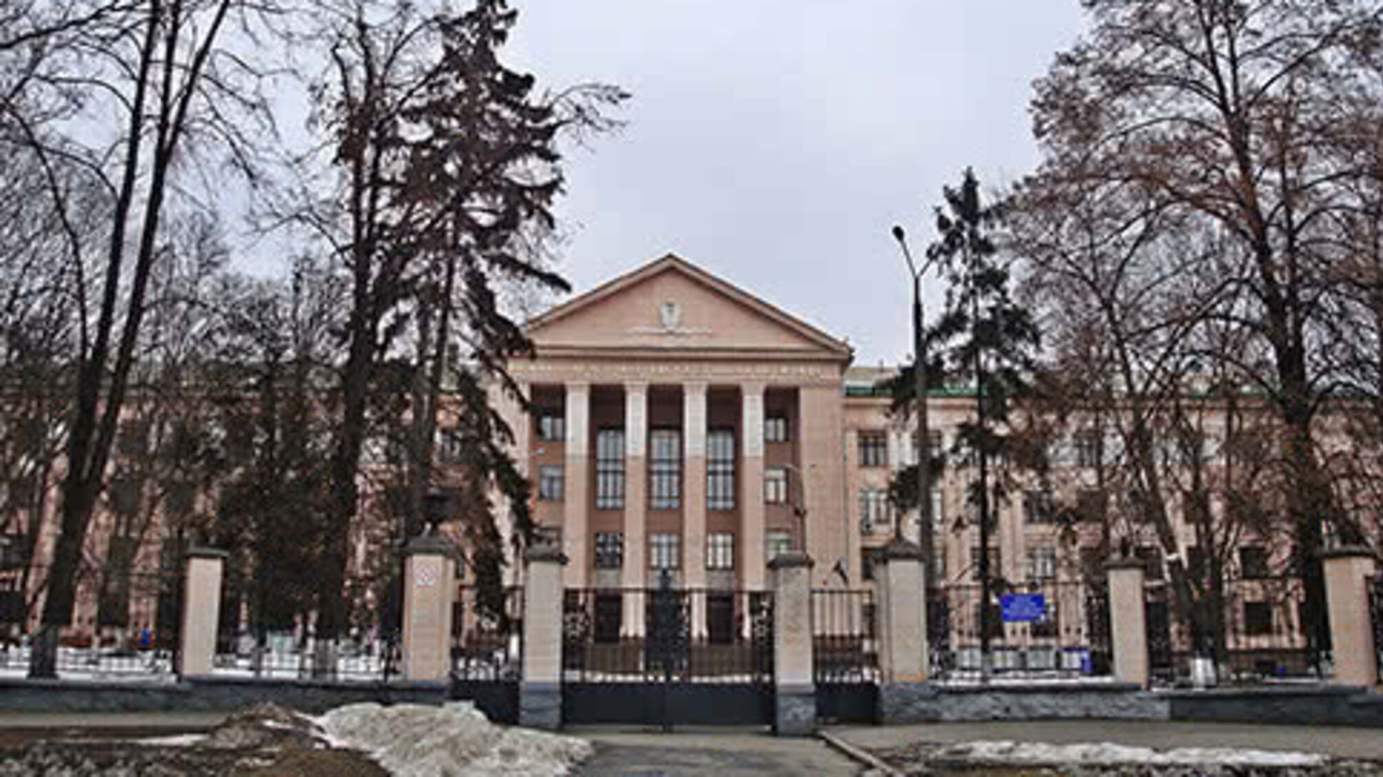 Сфабриковані звільнення: як в медуніверситеті імені Богомольця 'зачищали' кадри