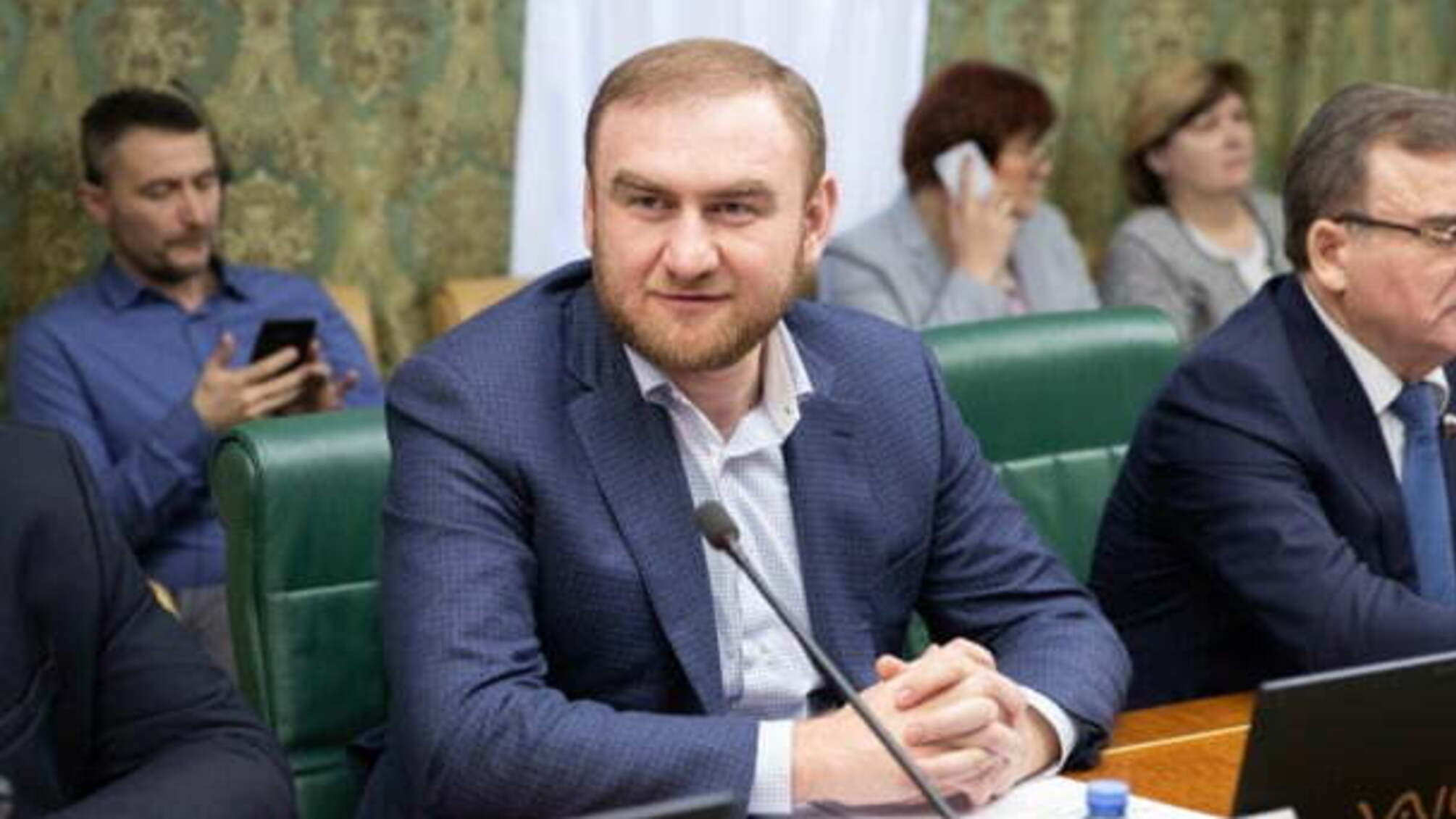 У РФ за підозрою у вбивстві затримали члена Ради Федерації від партії “Єдина Росія”