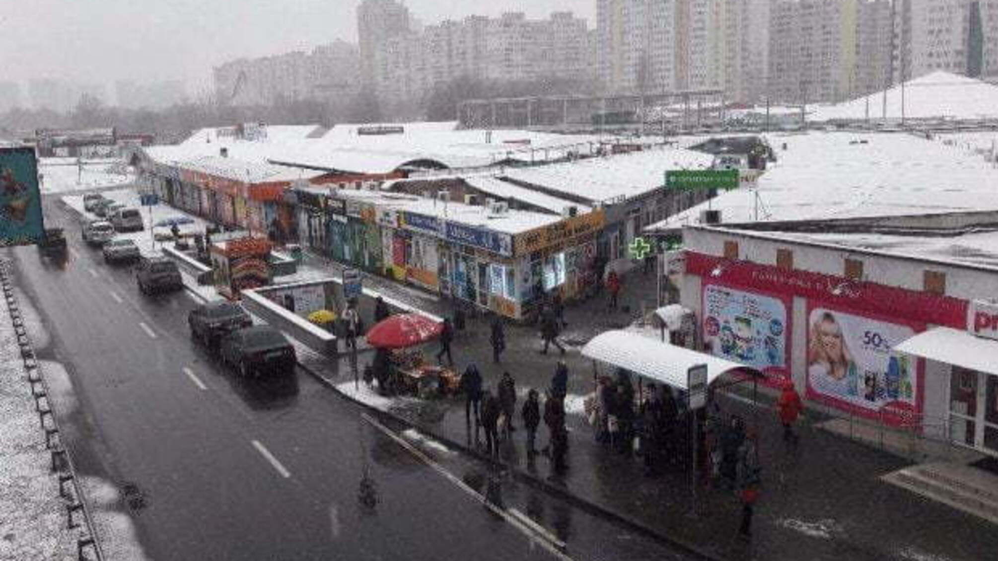 У Києві поблизу станції метро 'Позняки' знайшли труп