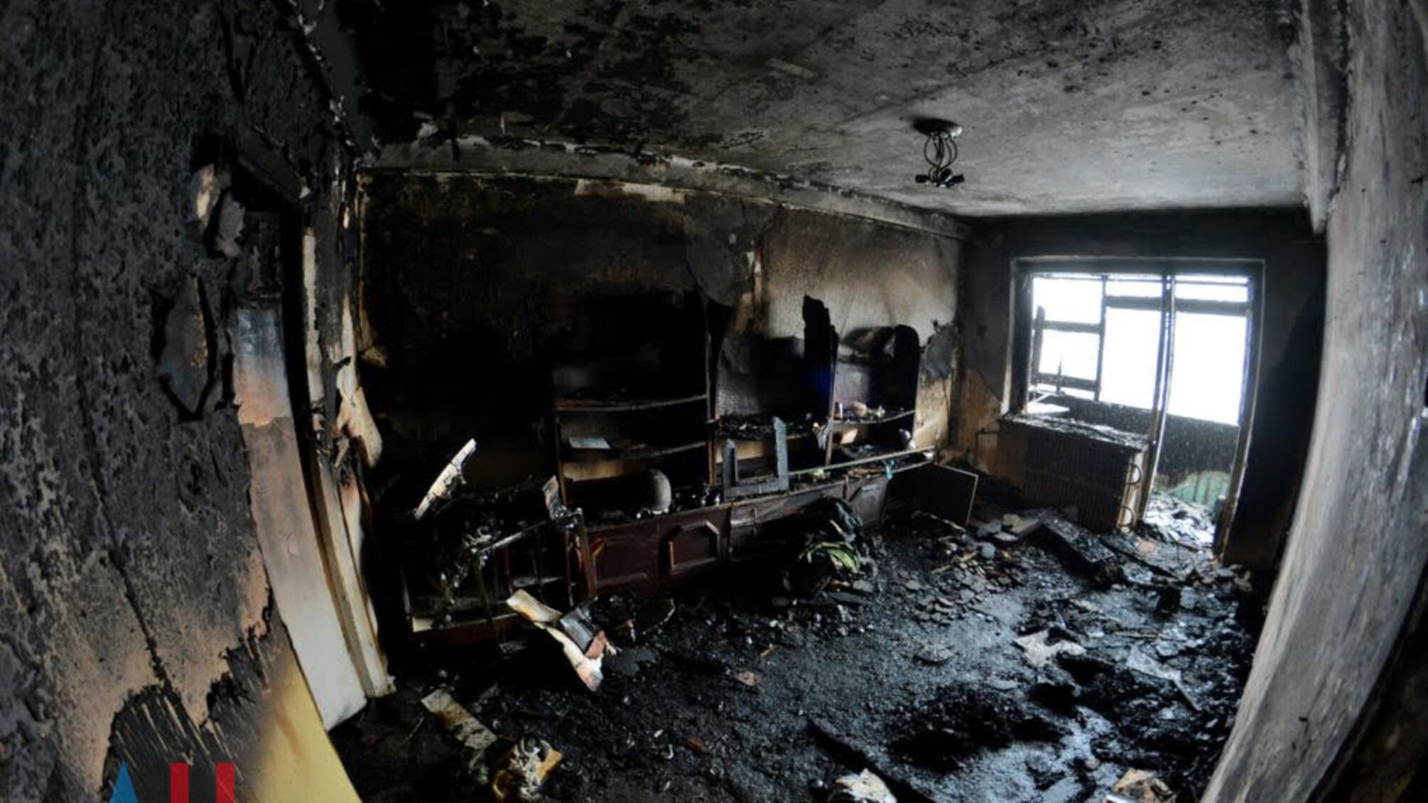 Смертельний вибух в Донецьку: в Мережі з'явилися фото загиблого чоловіка і його зруйнованої квартири