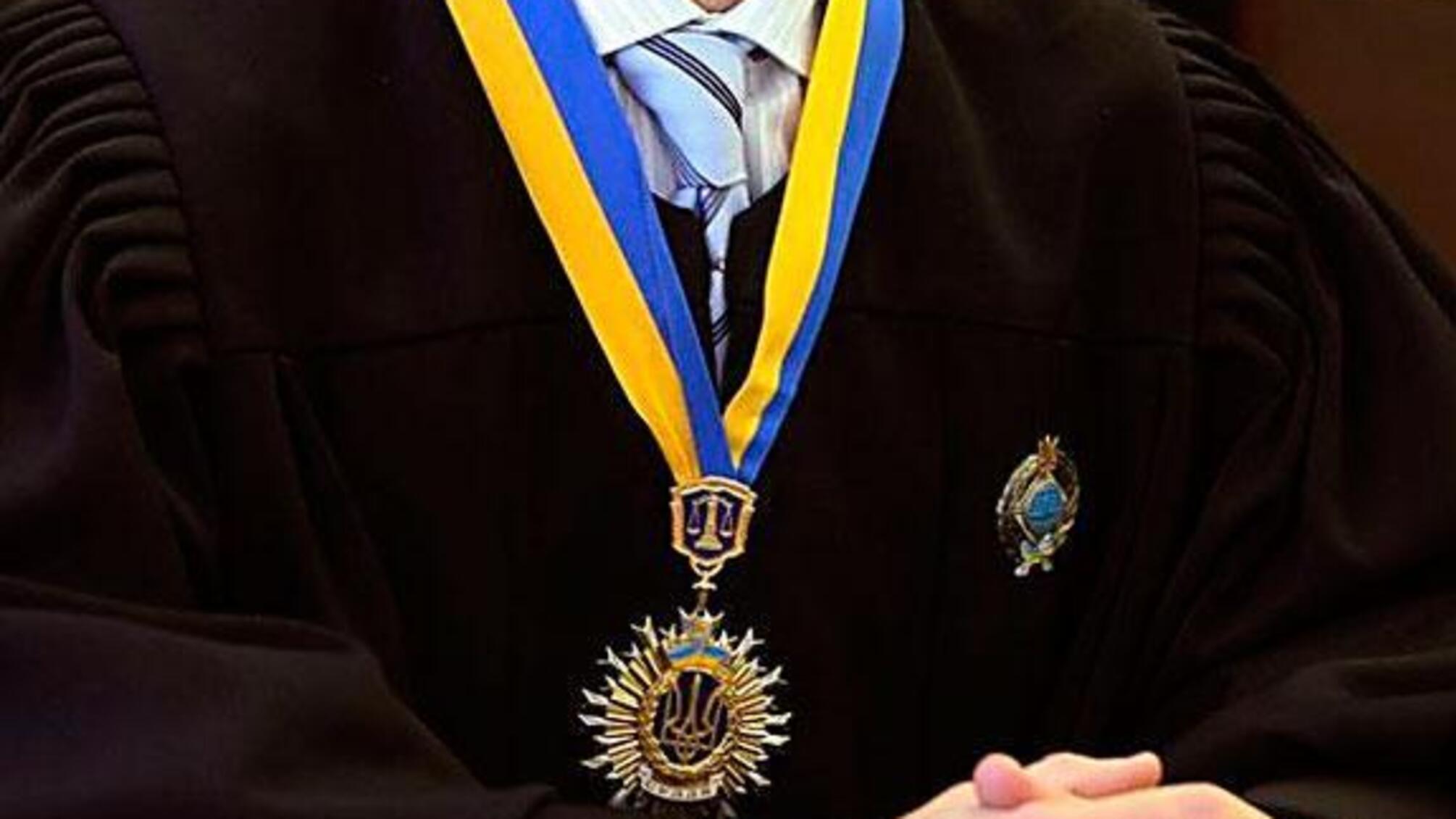 У Дніпрі суд знову переніс засідання у справі марганецьких чиновників-хабарників