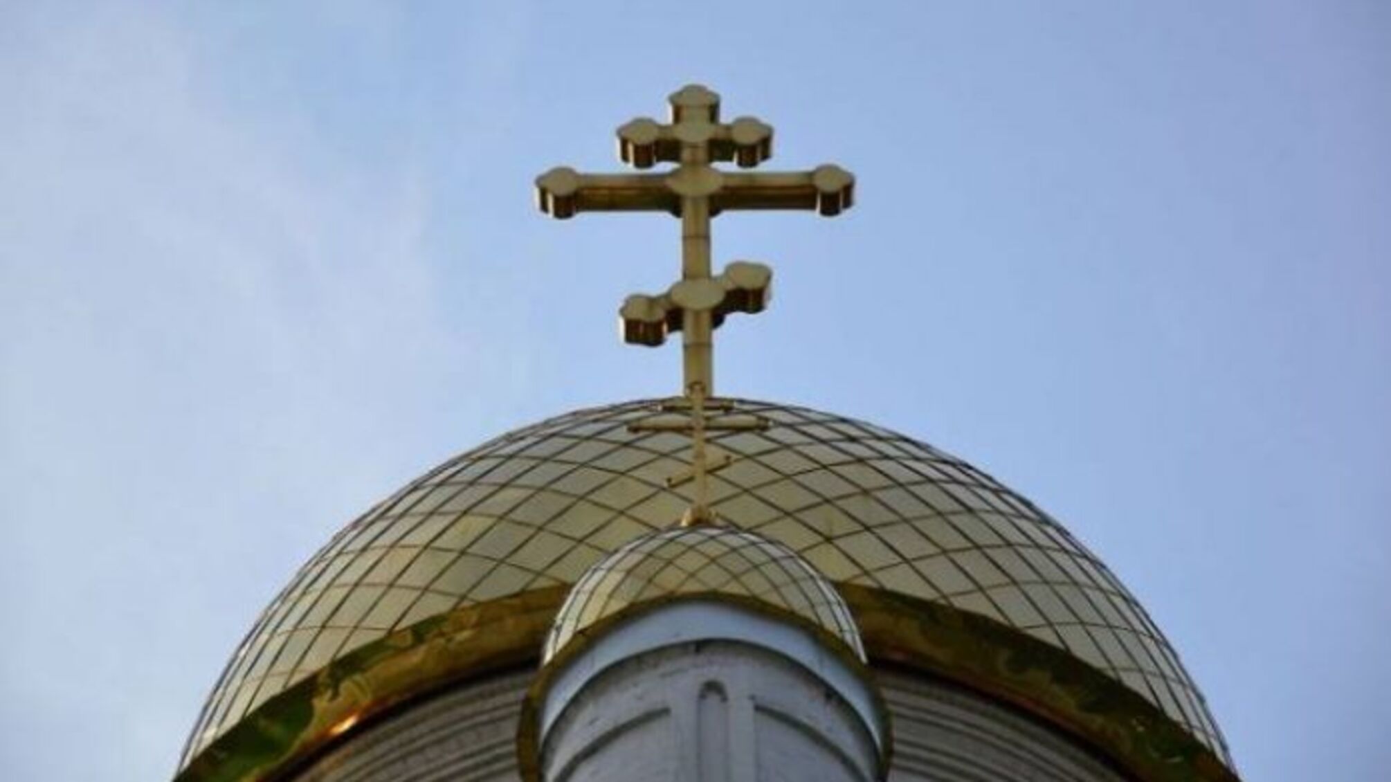 Зламали замки і проникли в церкву – на Чернігівщині невідомі намагаються “перевести” храм УПЦ на ПЦУ