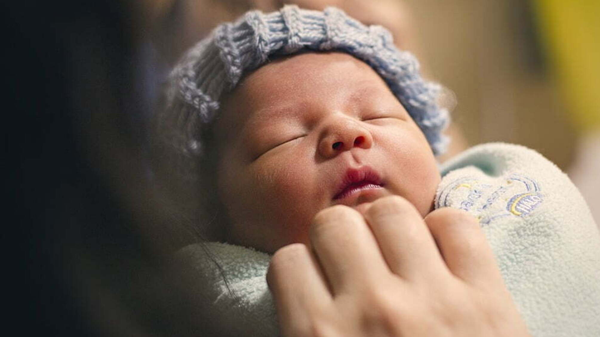 Оновлений 'пакунок малюка': у лютому сім'ї з новонародженими дітьми отримають розширені набори