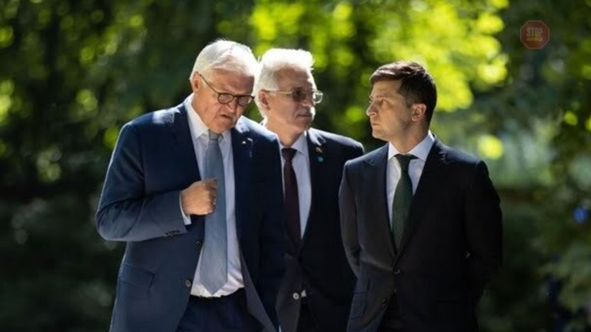 'Вова рулить': Зеленський запевнив парламент, що все розрулить із 'формулою Штайнмаєра'