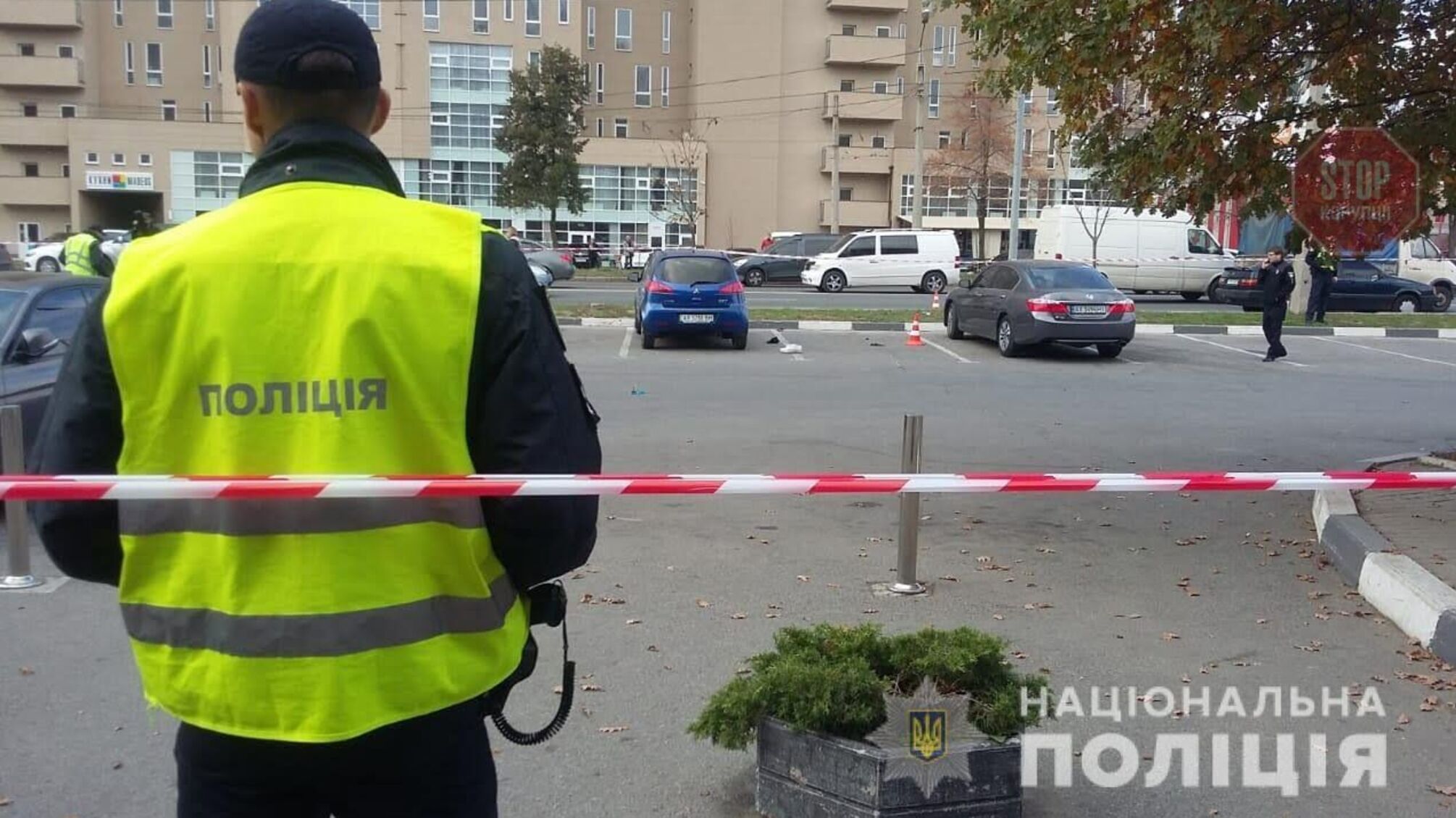 Вбивство посеред вулиці у Харкові – поліція терміново розшукує озброєних злочинців