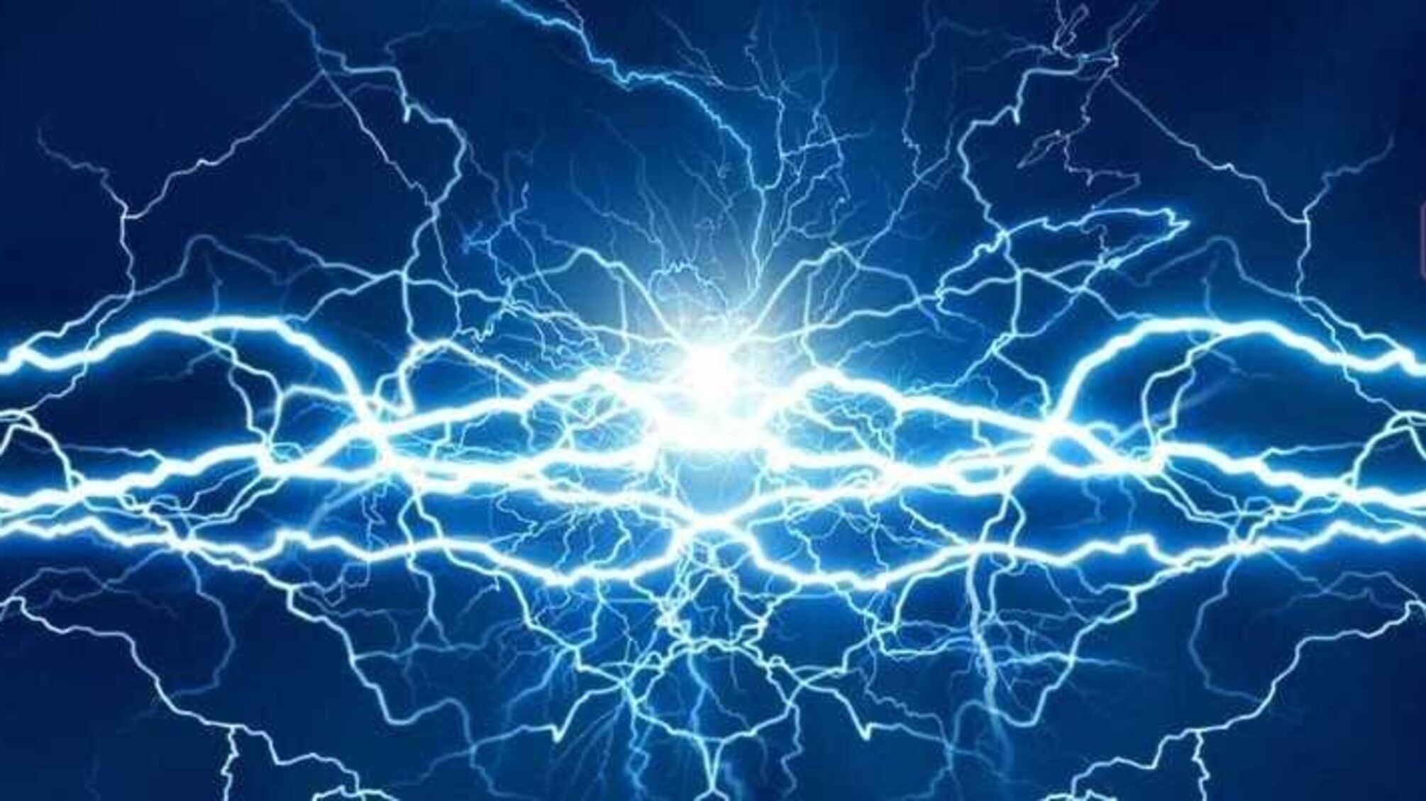 Вбило струмом: на Львівщині шукають родичій загиблого хлопця