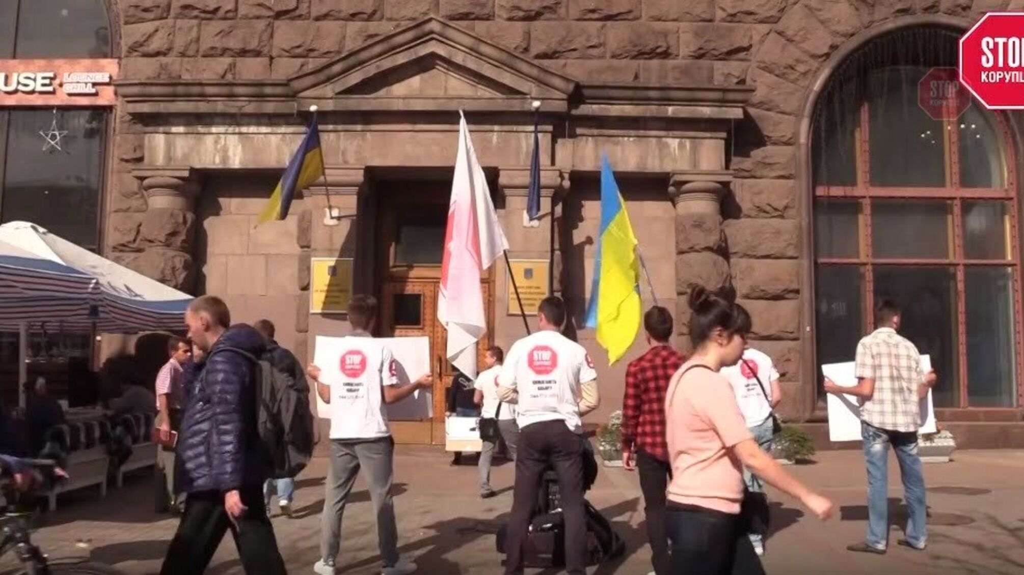 Очищення МінАПК: НАЗК перевіряє статки Ахіджанова, уряд звільнив Андронова