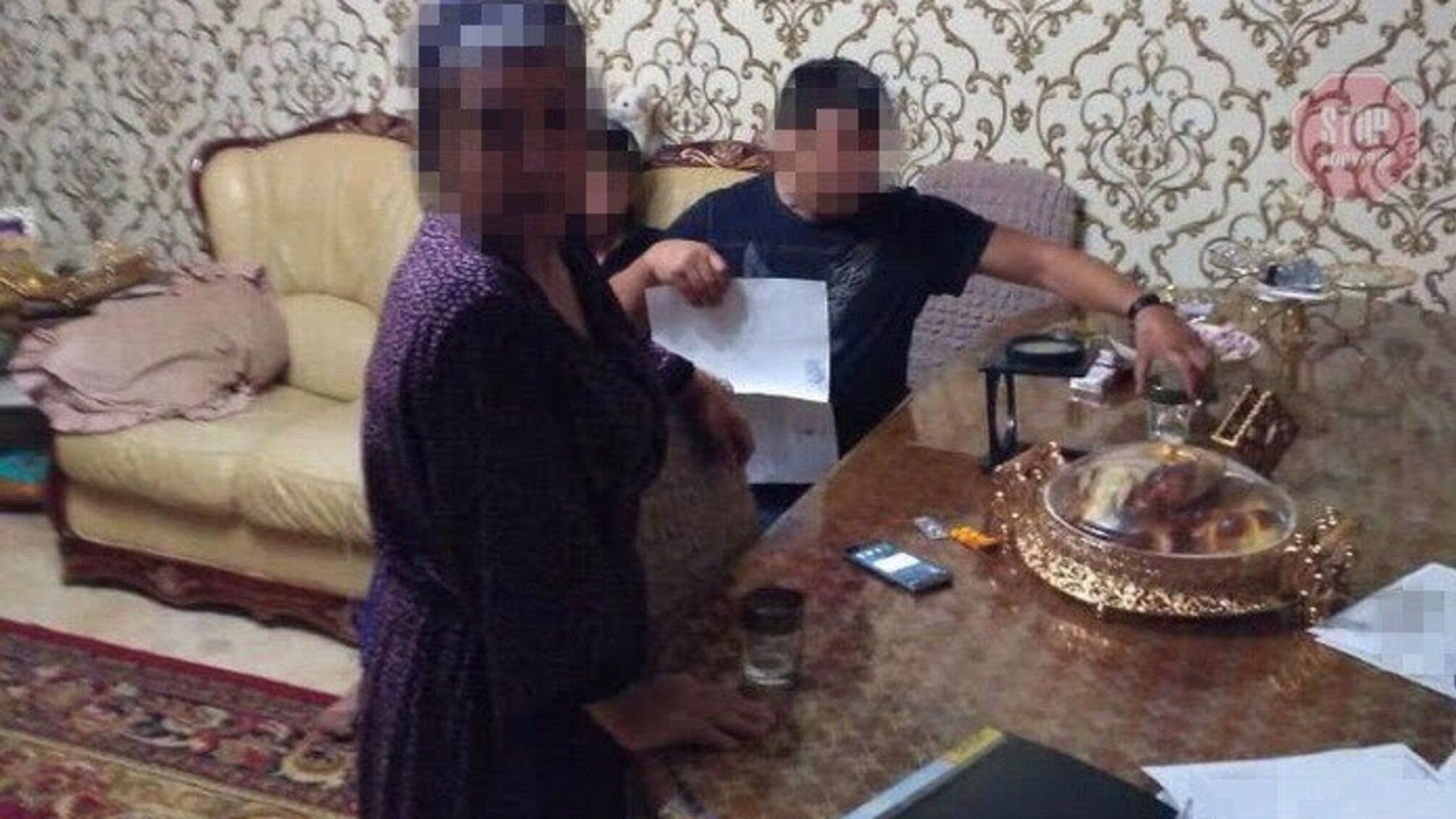 Катували пенсіонерів: чим насправді займаються ріелтори?