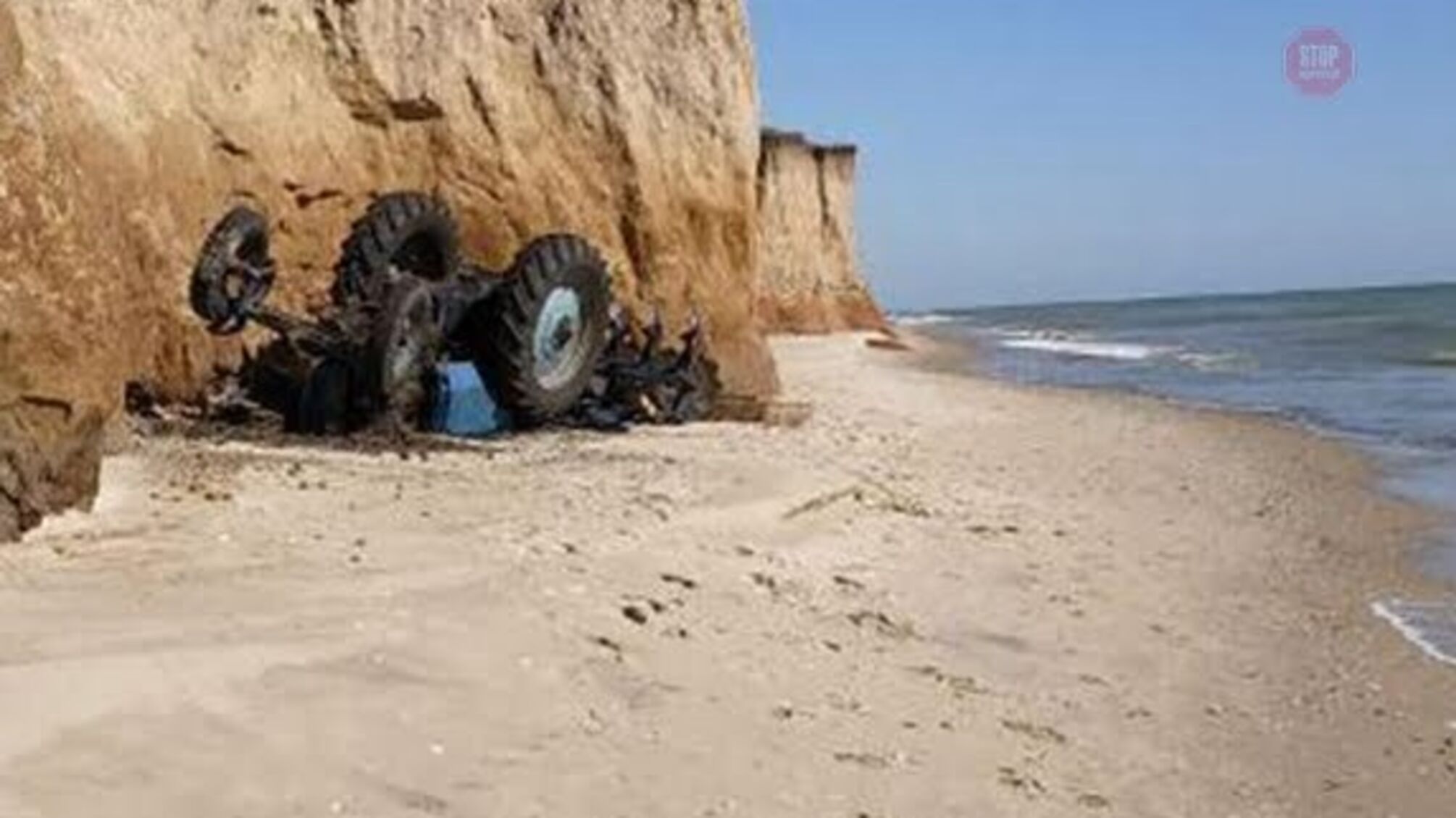 Впав зі схилу та розбився: на Одещині сталася смертельна ДТП (фото)