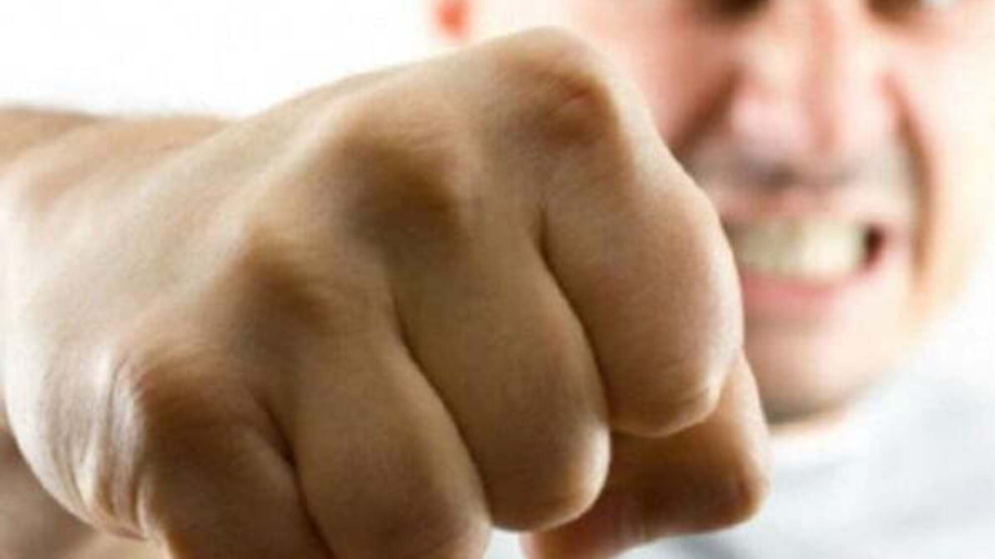 Безкарне перевищення службових обов'язків: держохоронців не притягнуть до відповідальності за побиття журналістів